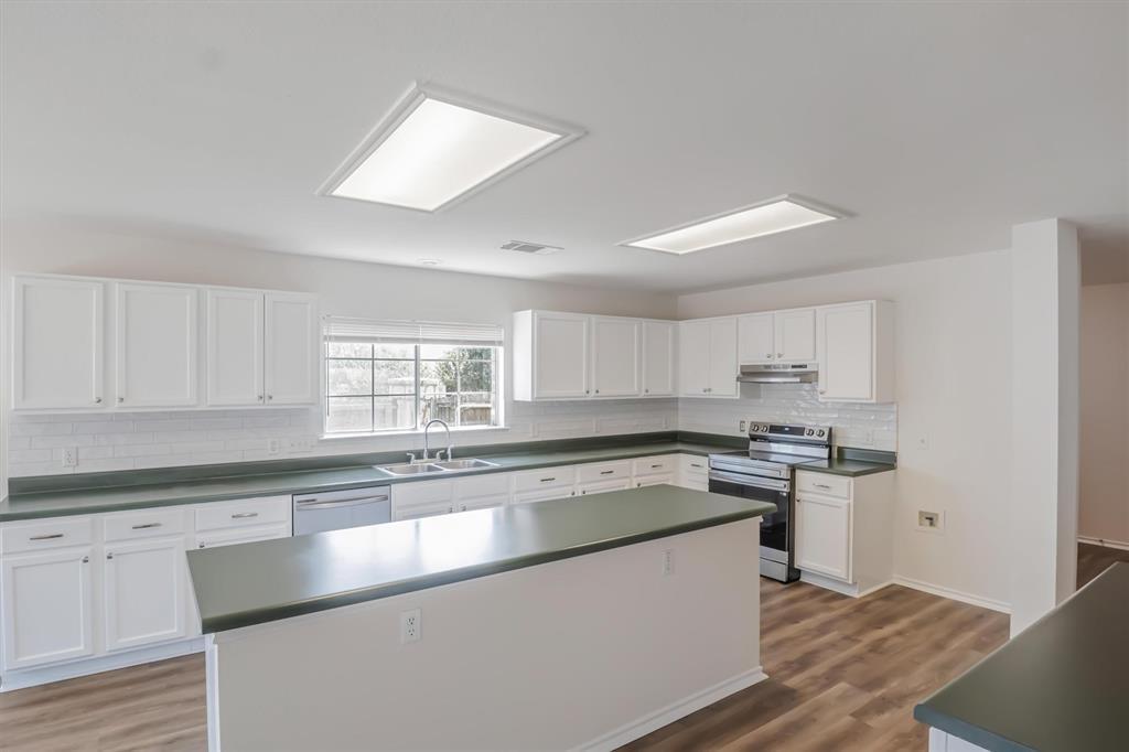 1308 Devil Rdg, Cedar Park, TX 78613