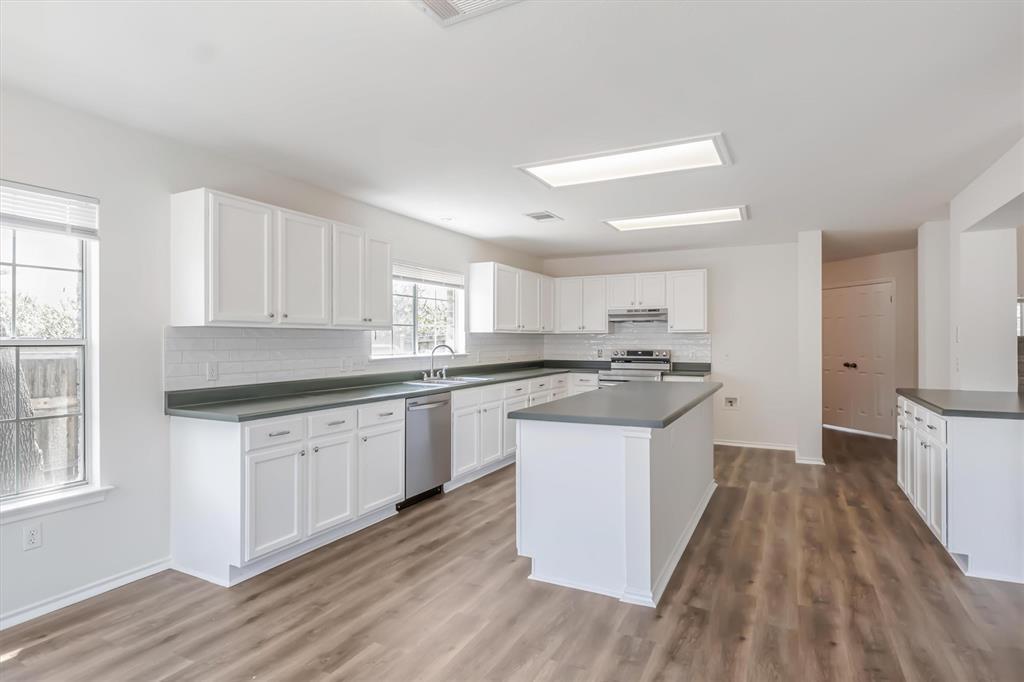 1308 Devil Rdg, Cedar Park, TX 78613