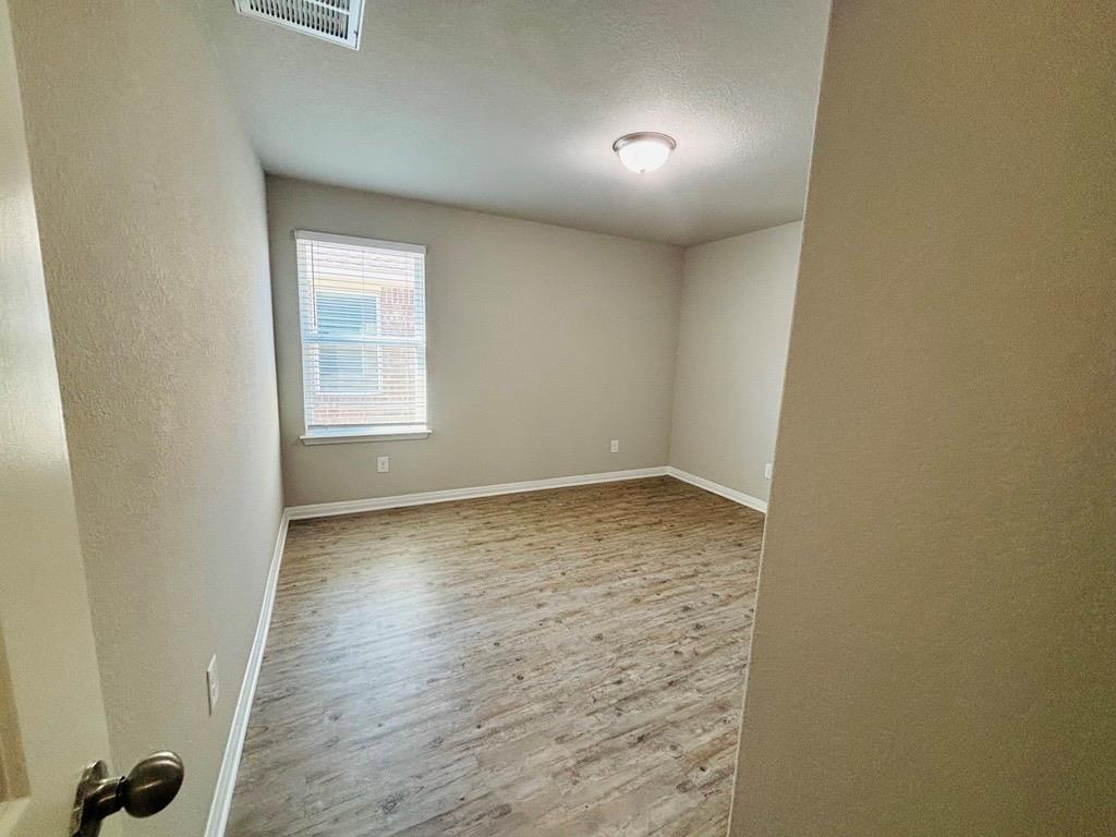 1302 Golden Barley Dr, Pflugerville, TX 78660