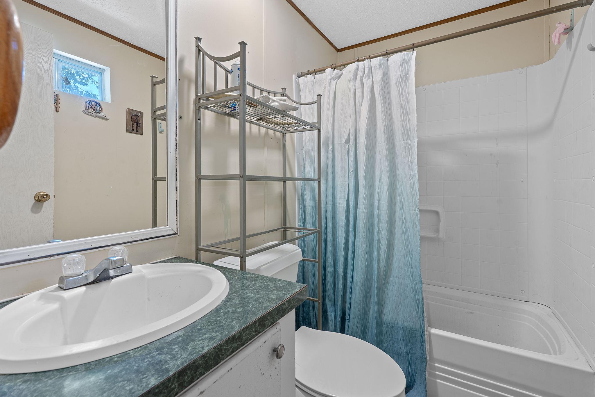 155 Forister Ranch Dr, Dale, TX 78616