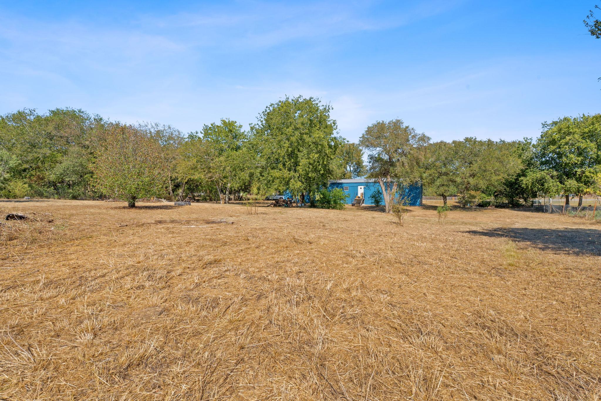 155 Forister Ranch Dr, Dale, TX 78616