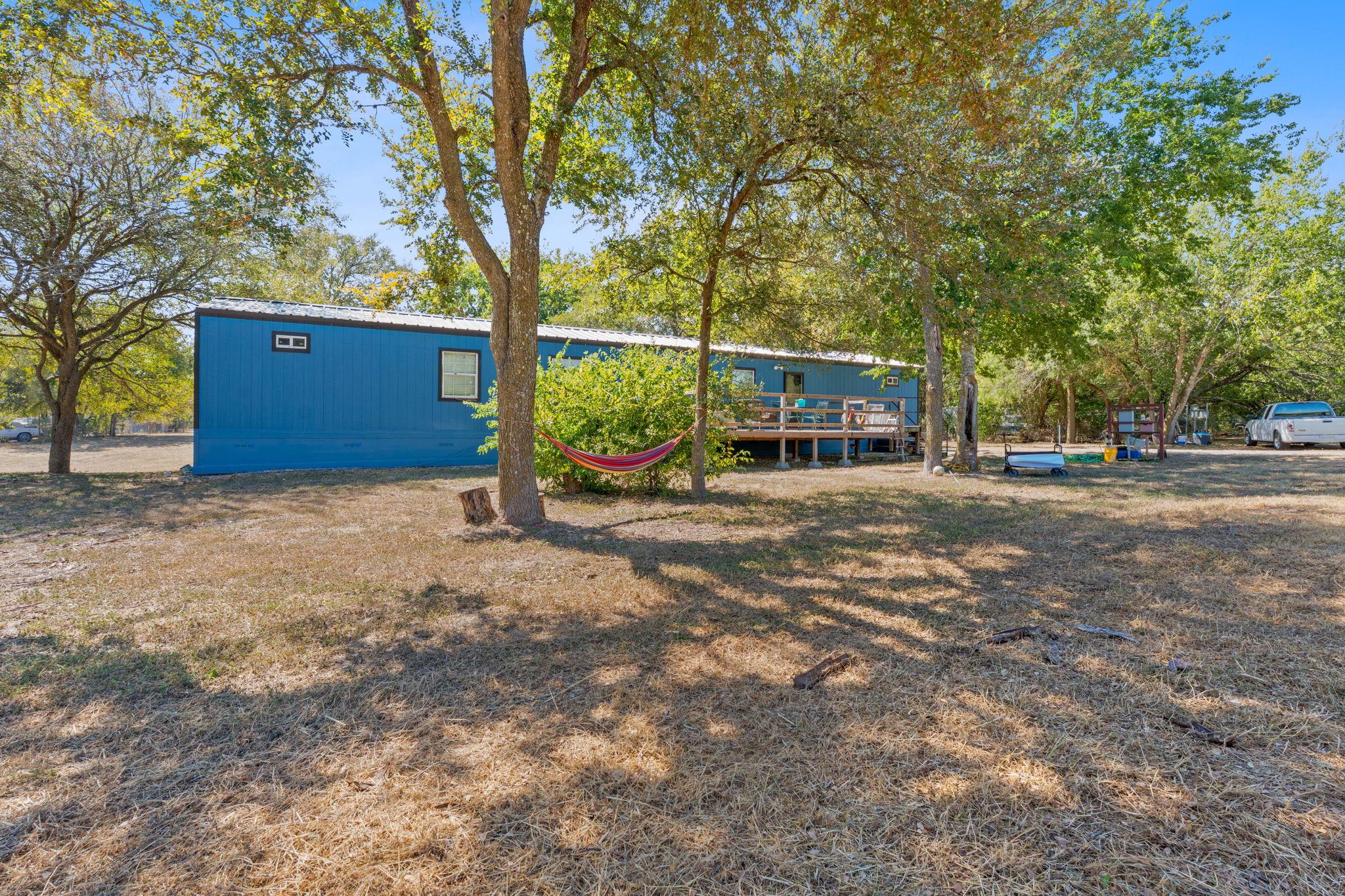 155 Forister Ranch Dr, Dale, TX 78616