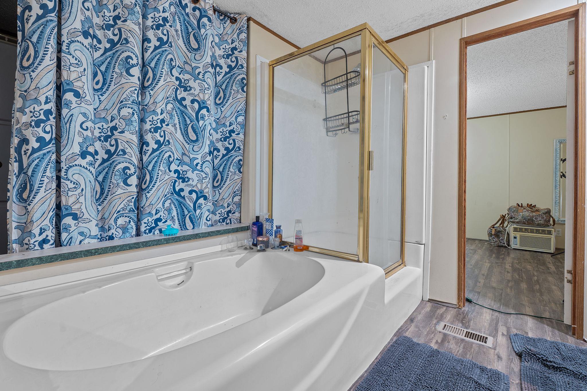 155 Forister Ranch Dr, Dale, TX 78616