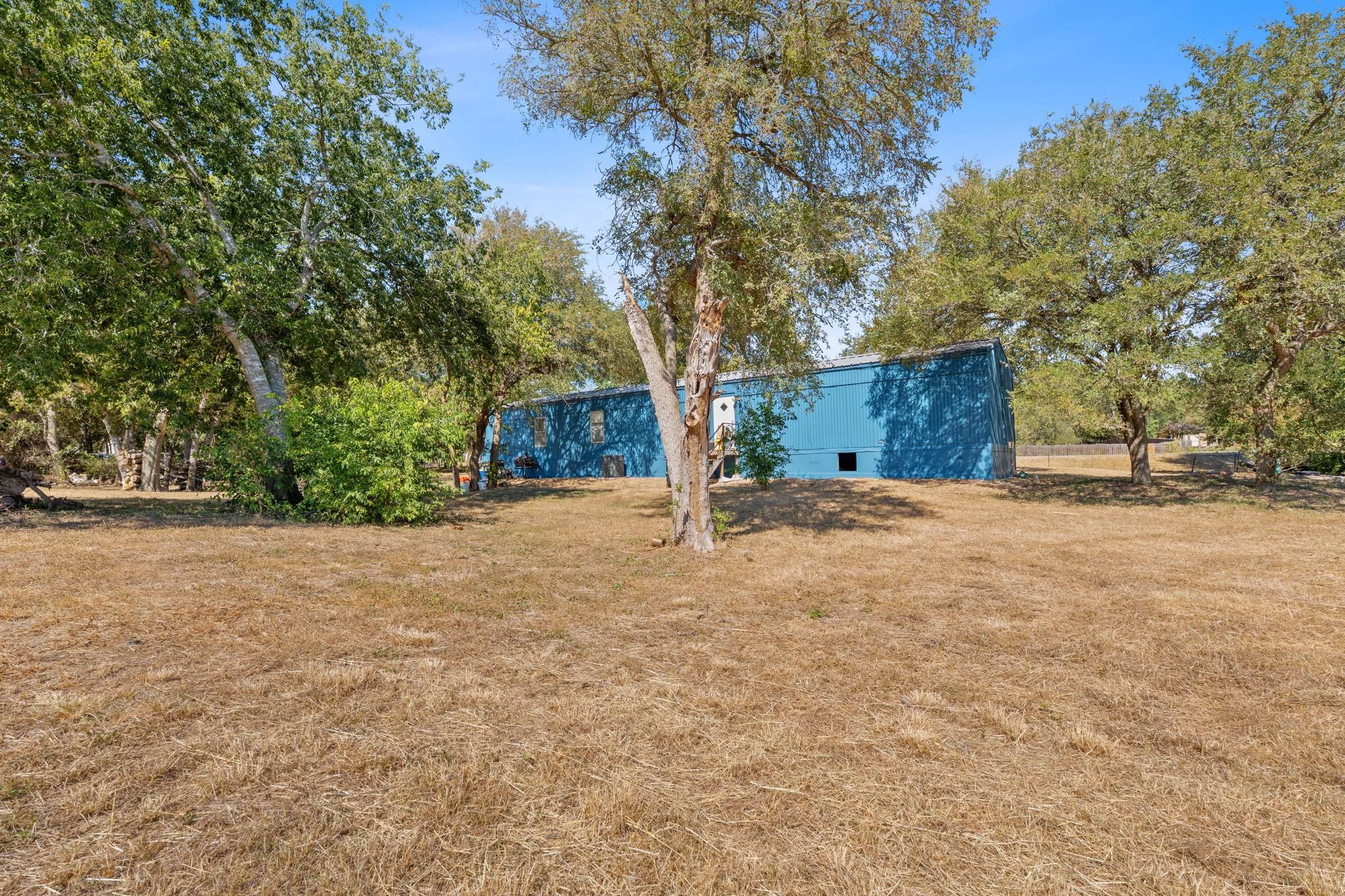 155 Forister Ranch Dr, Dale, TX 78616