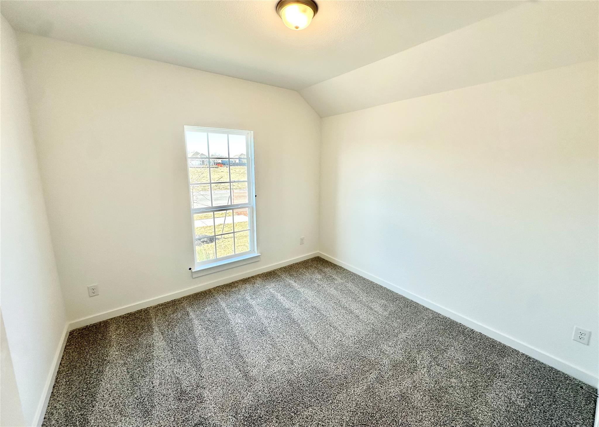 215 Bellie Ln, Kyle, TX 78640