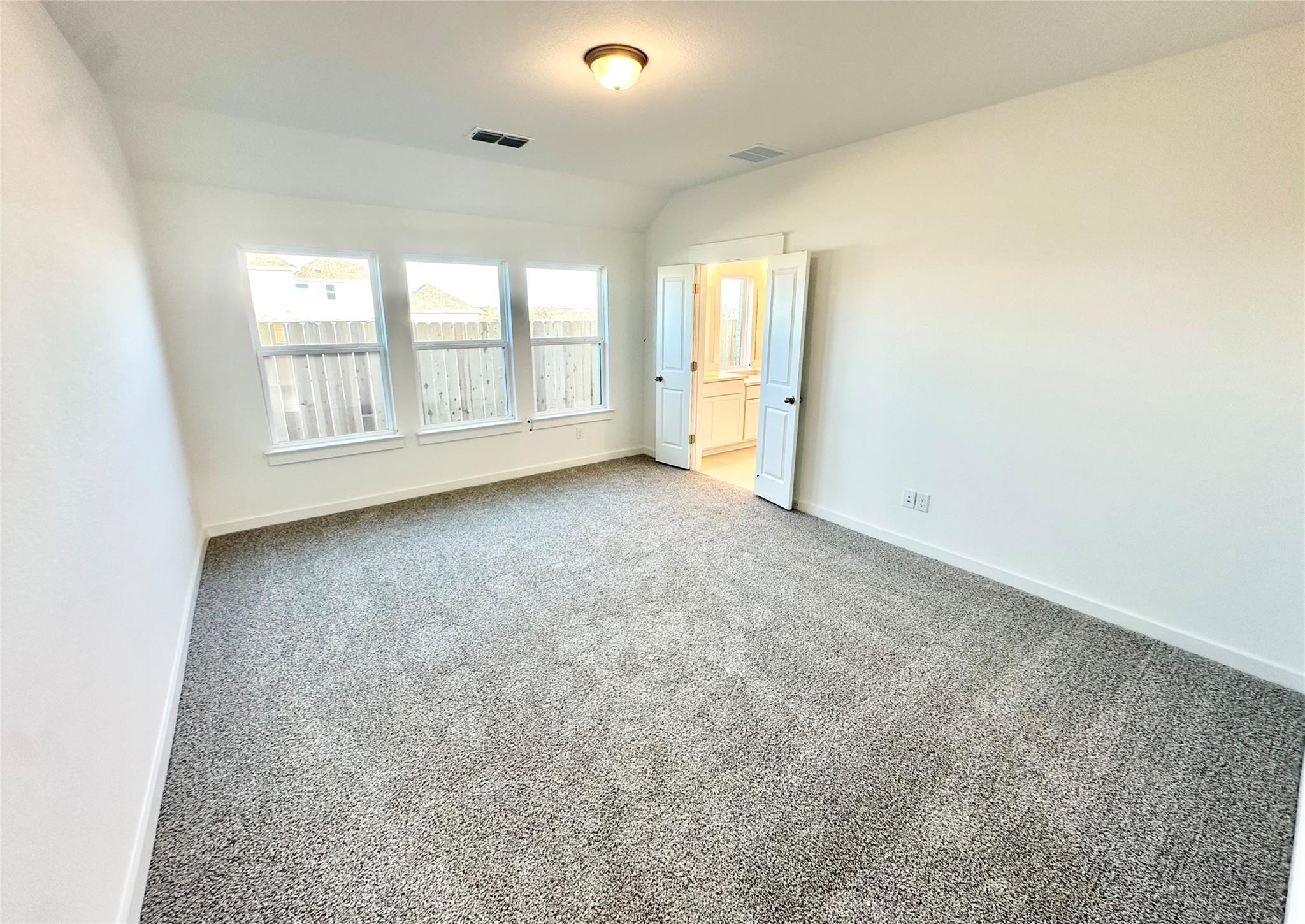 215 Bellie Ln, Kyle, TX 78640