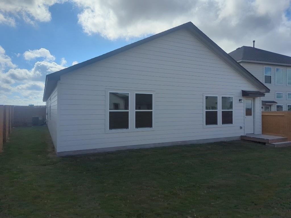 151 Boulder Ridge Trl, Liberty Hill, TX 78642