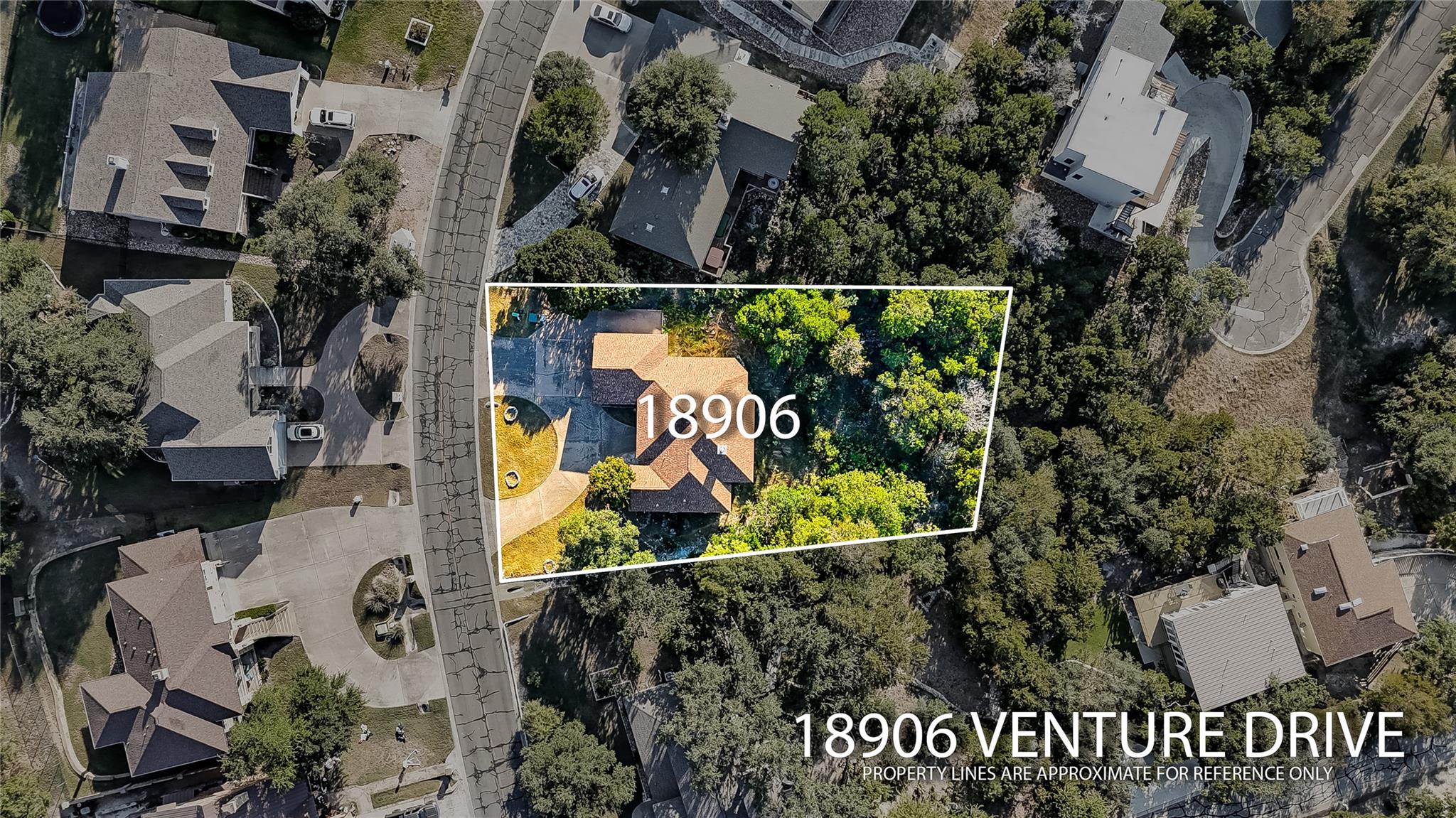18906 Venture Dr, Point Venture, TX 78645