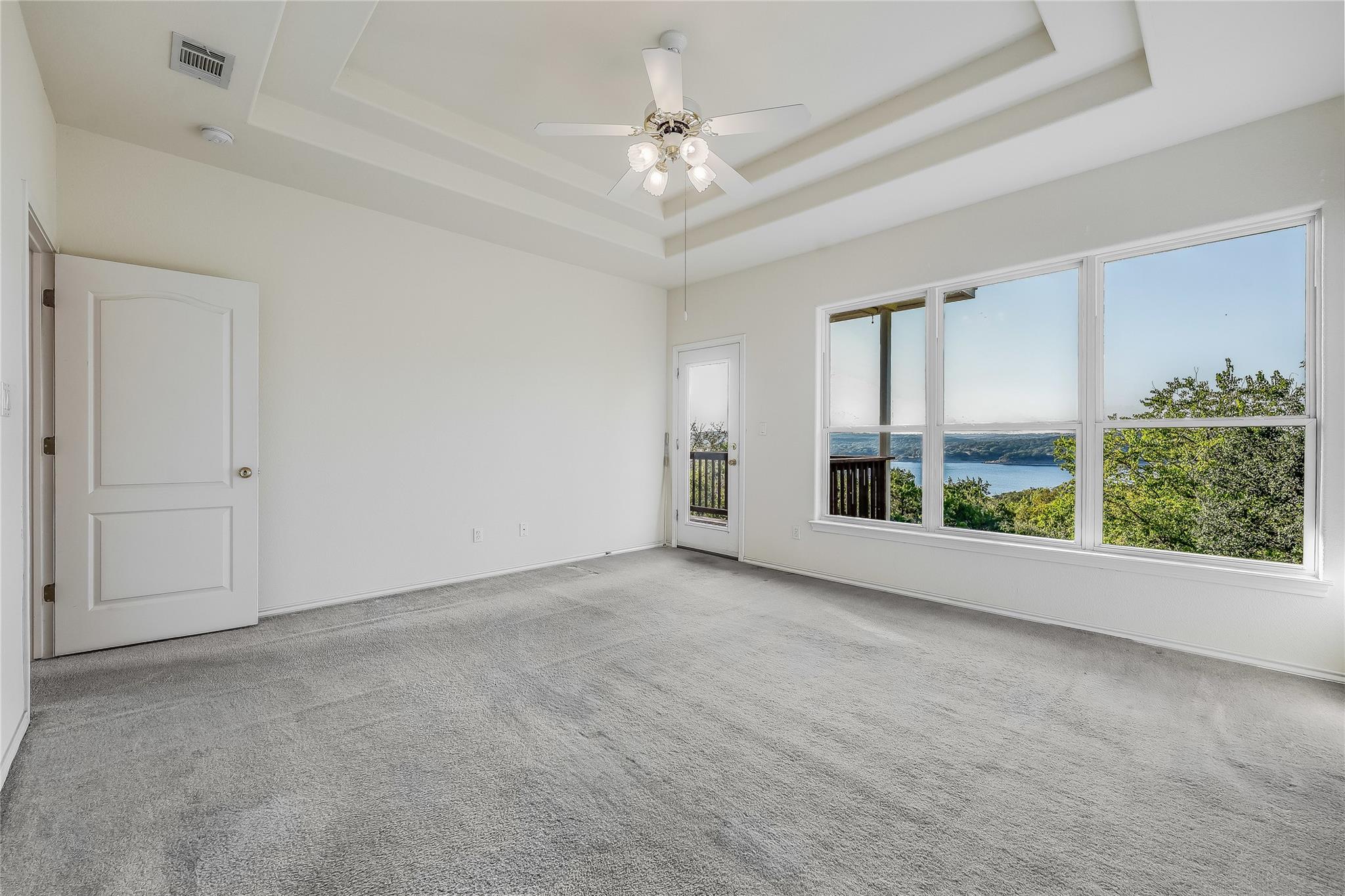 18906 Venture Dr, Point Venture, TX 78645