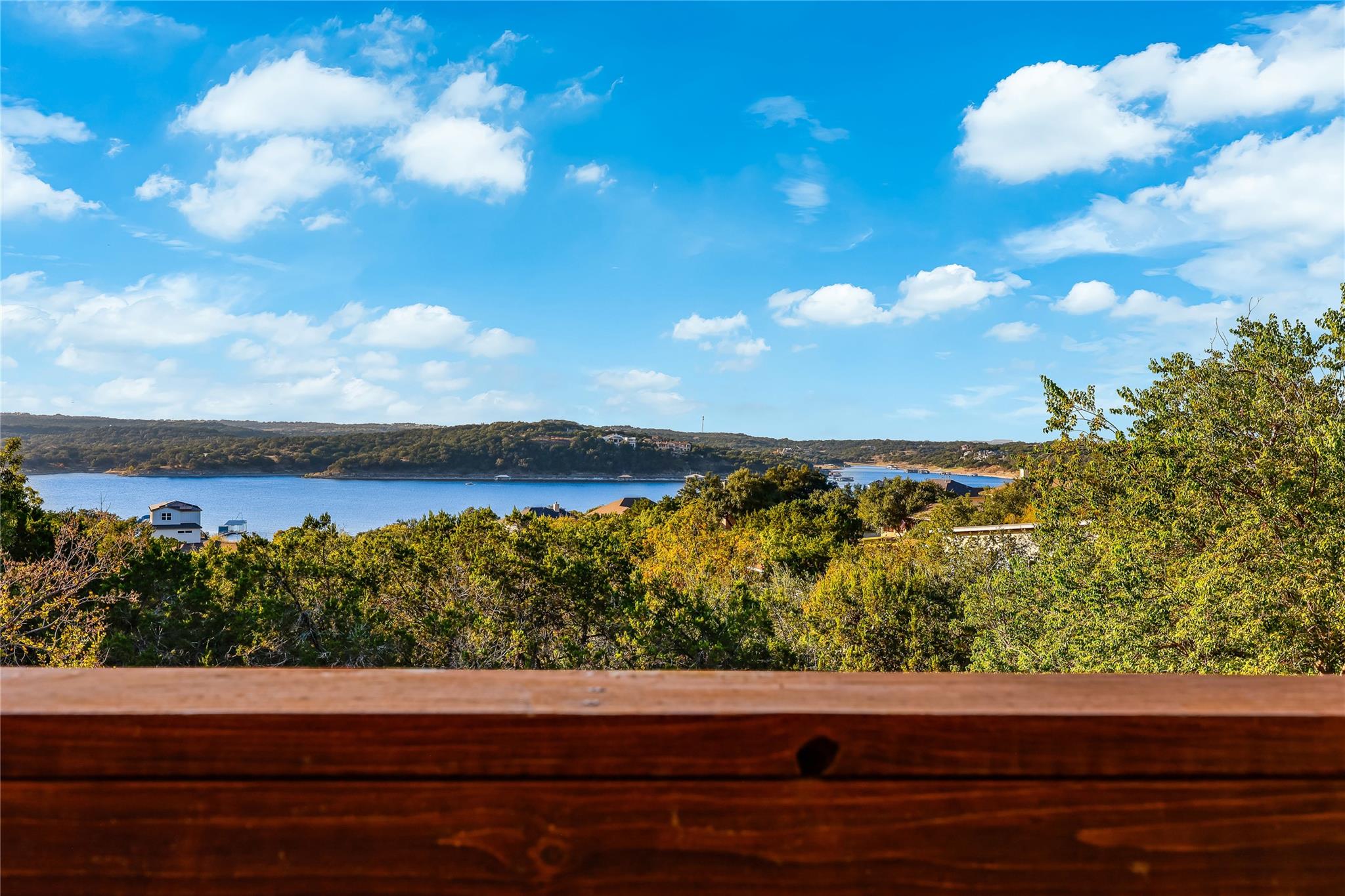 18906 Venture Dr, Point Venture, TX 78645