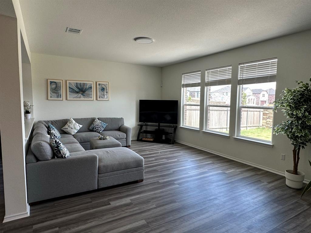 4553 Dugenta Pl, Round Rock, TX 78665