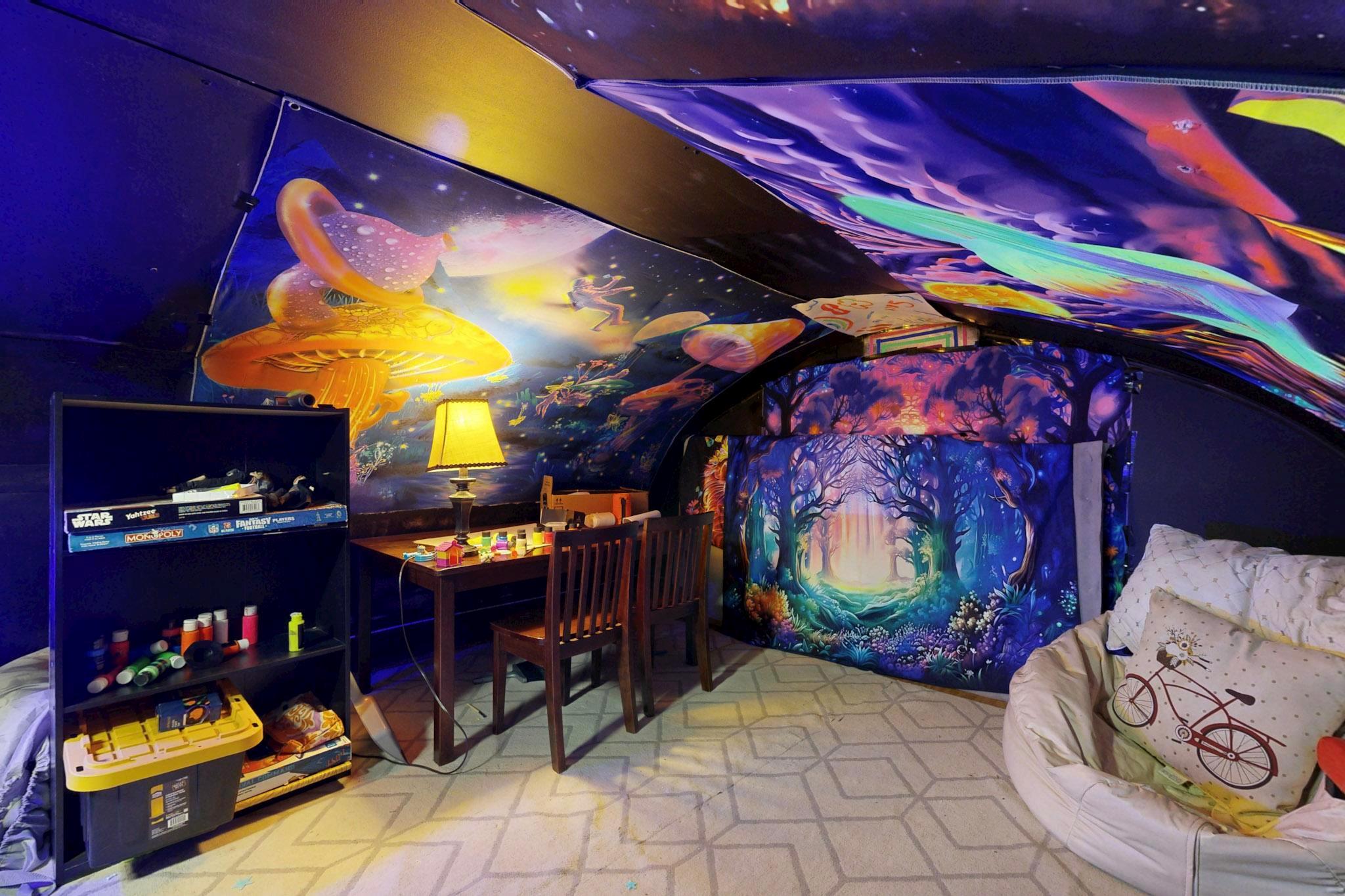 15711 La Hacienda Dr, Austin, TX 78734