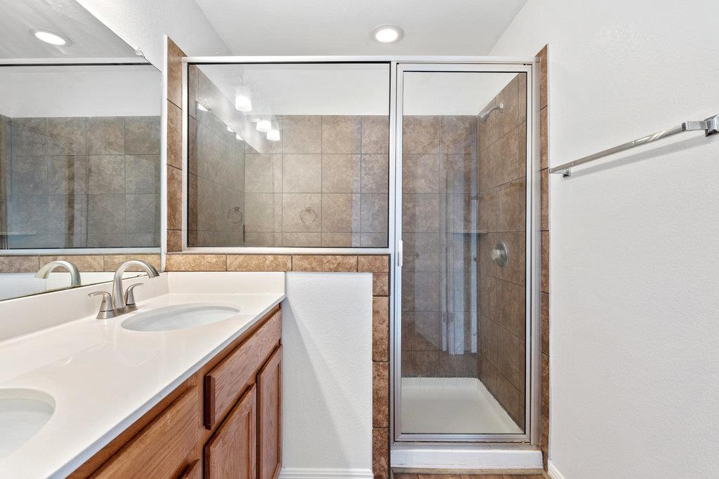 117 Wapiti Rd, Buda, TX 78610