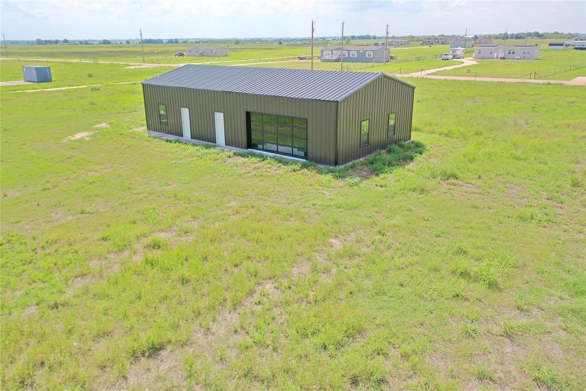 261 County Road 423, Taylor, TX 76574