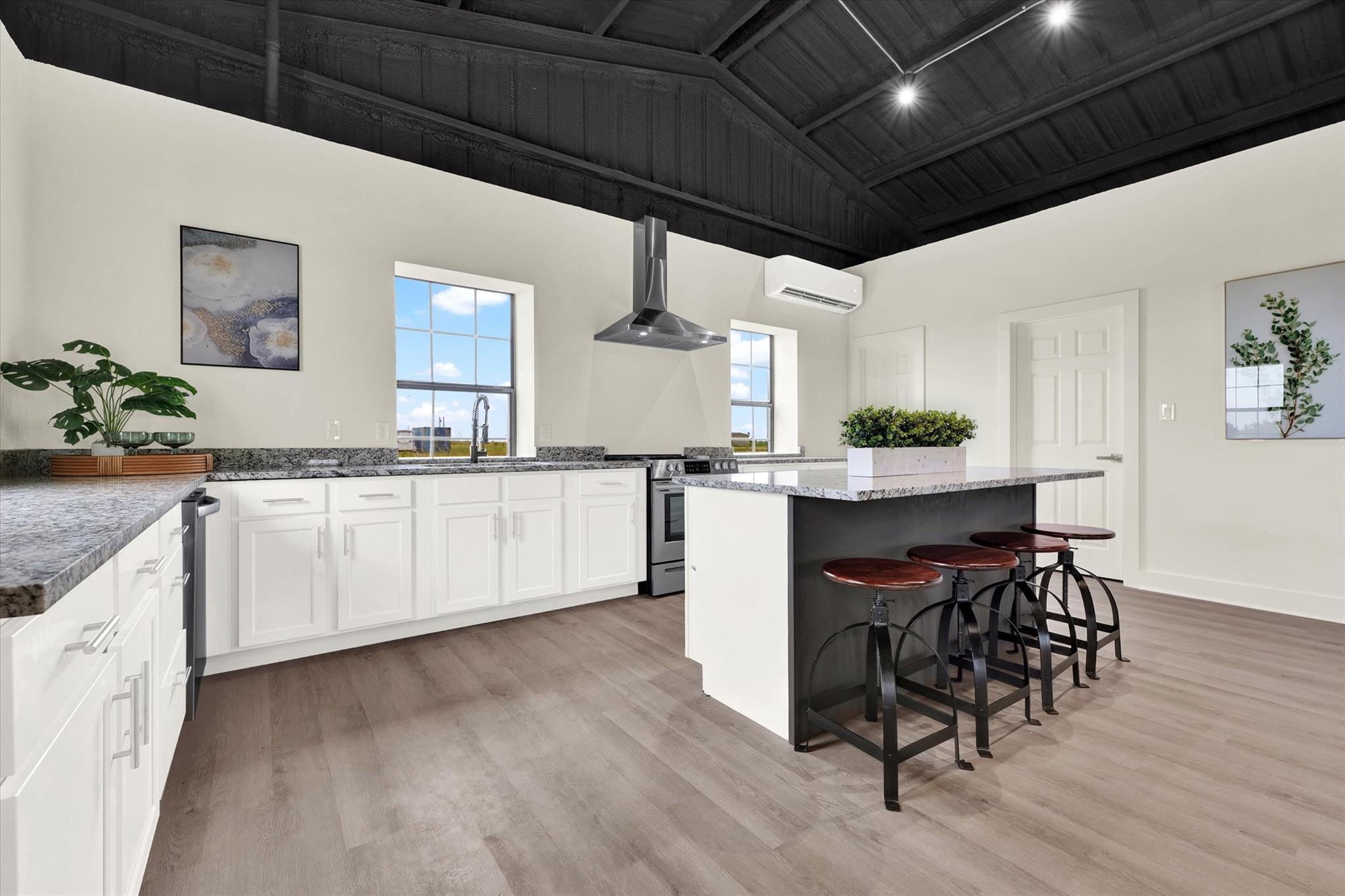 261 County Road 423, Taylor, TX 76574