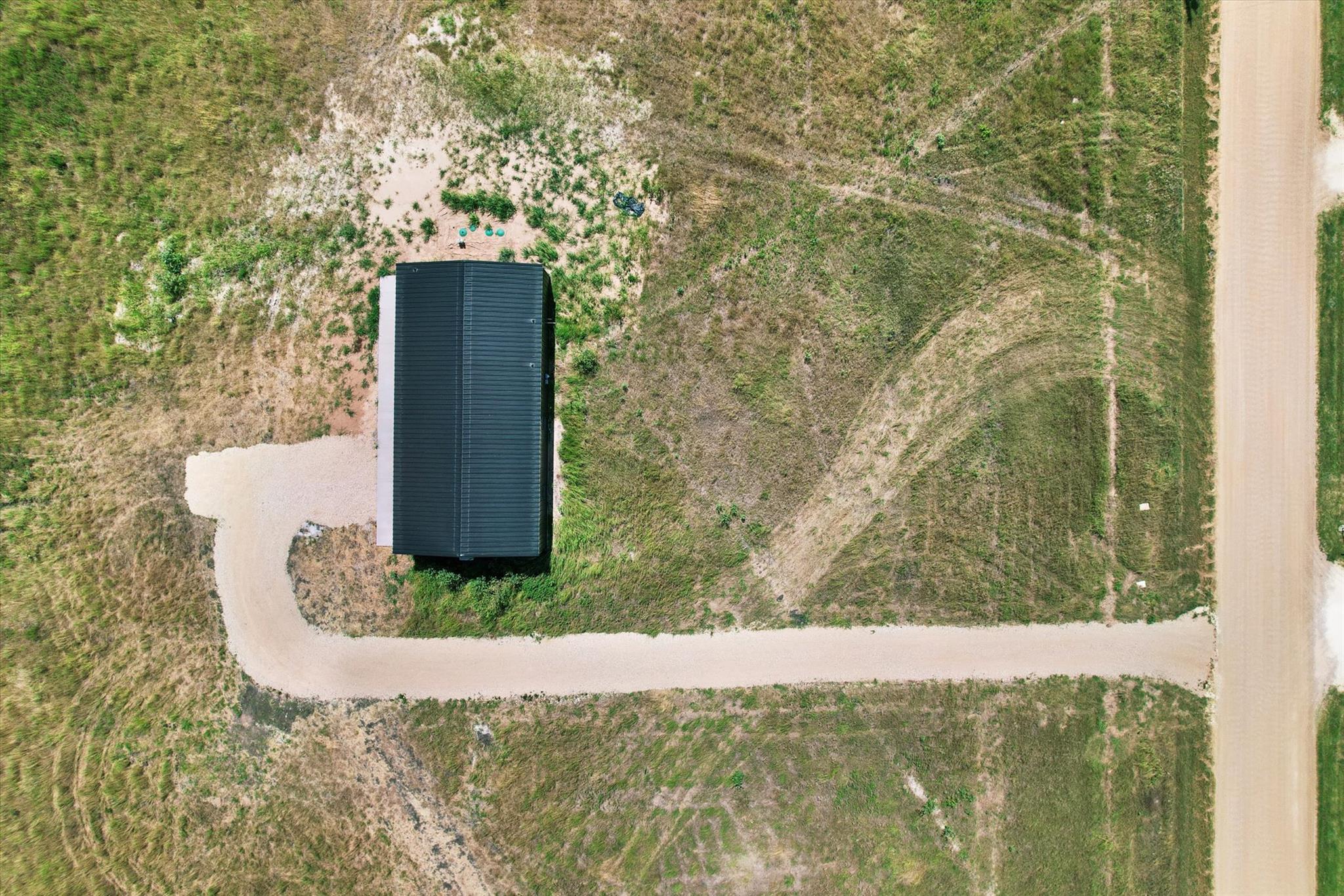 261 County Road 423, Taylor, TX 76574