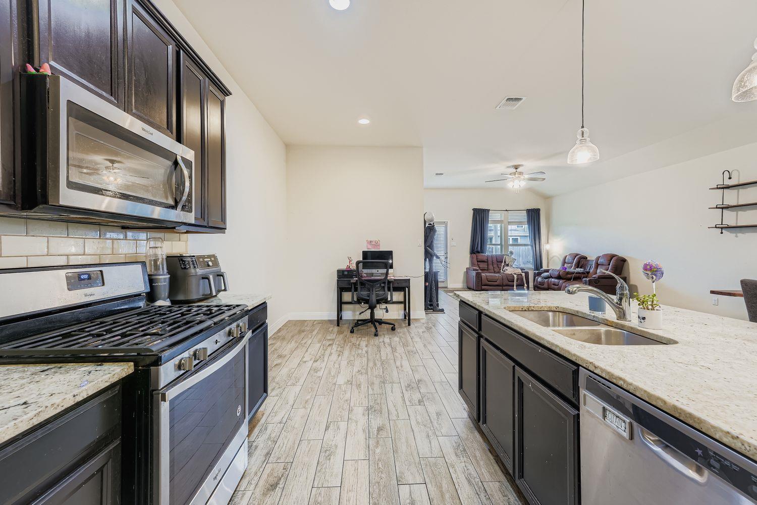 192 Andele Way, Liberty Hill, TX 78642