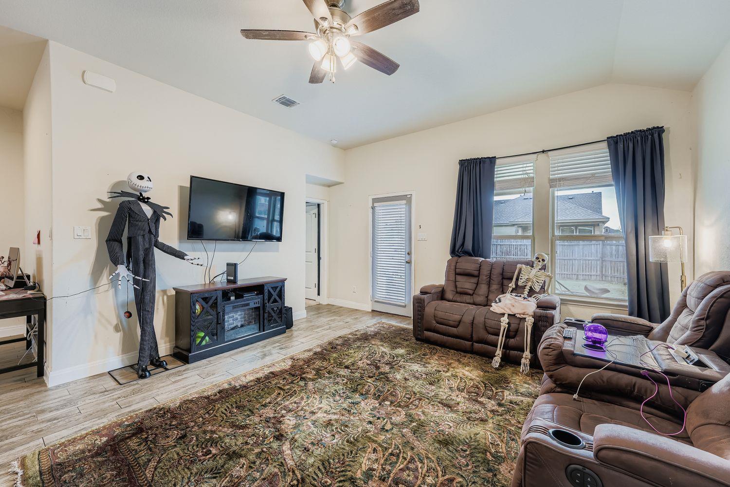 192 Andele Way, Liberty Hill, TX 78642