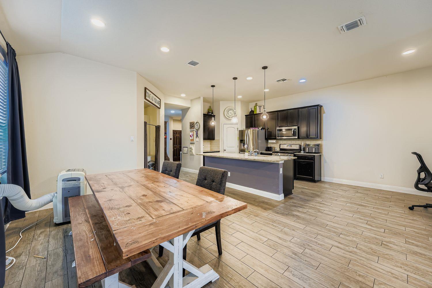 192 Andele Way, Liberty Hill, TX 78642