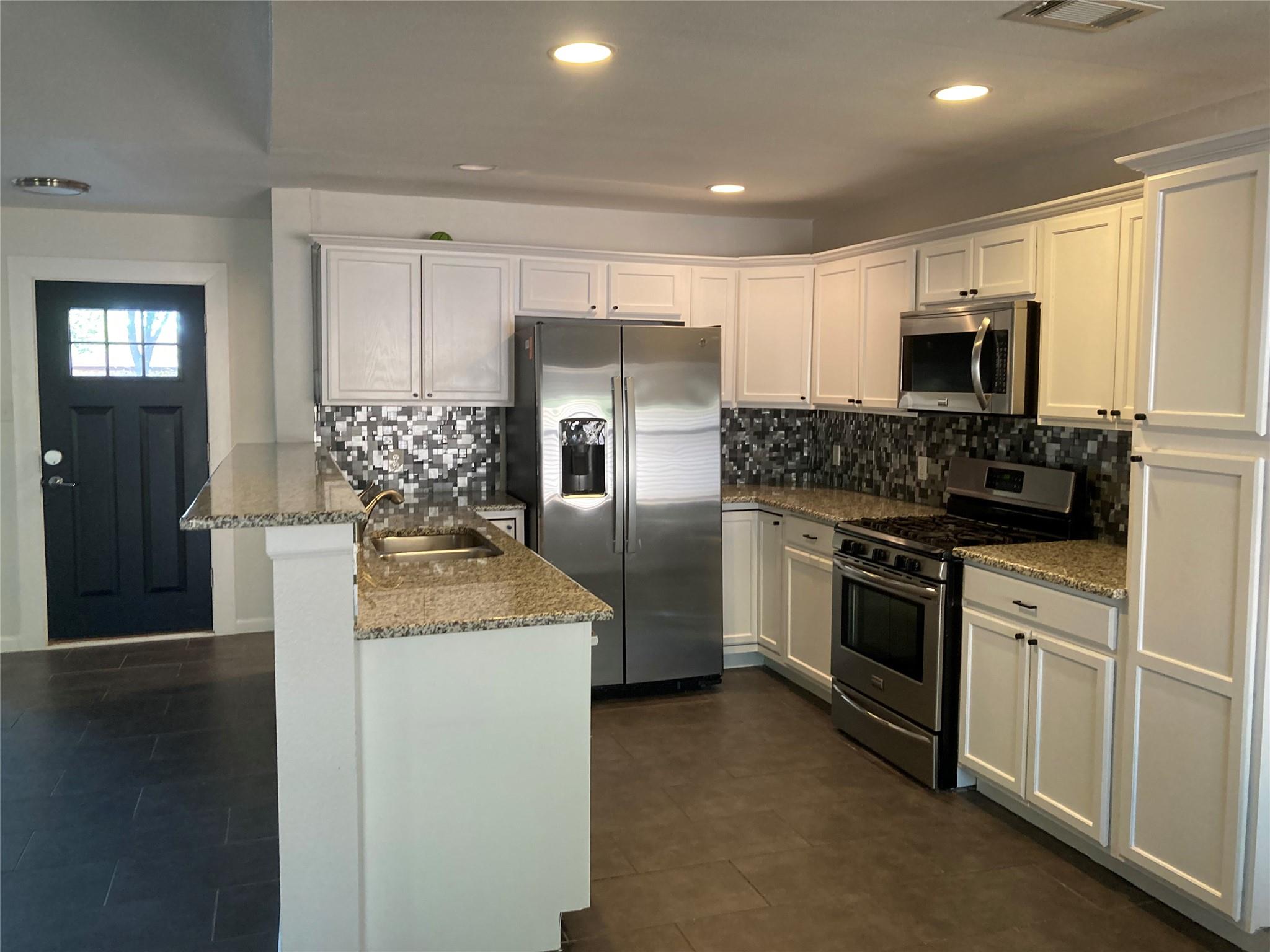 5704 Whitebrook Dr, Austin, TX 78724