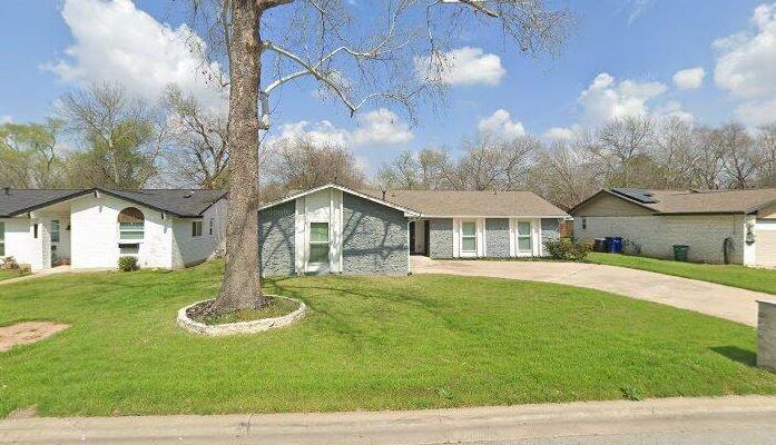 5704 Whitebrook Dr, Austin, TX 78724