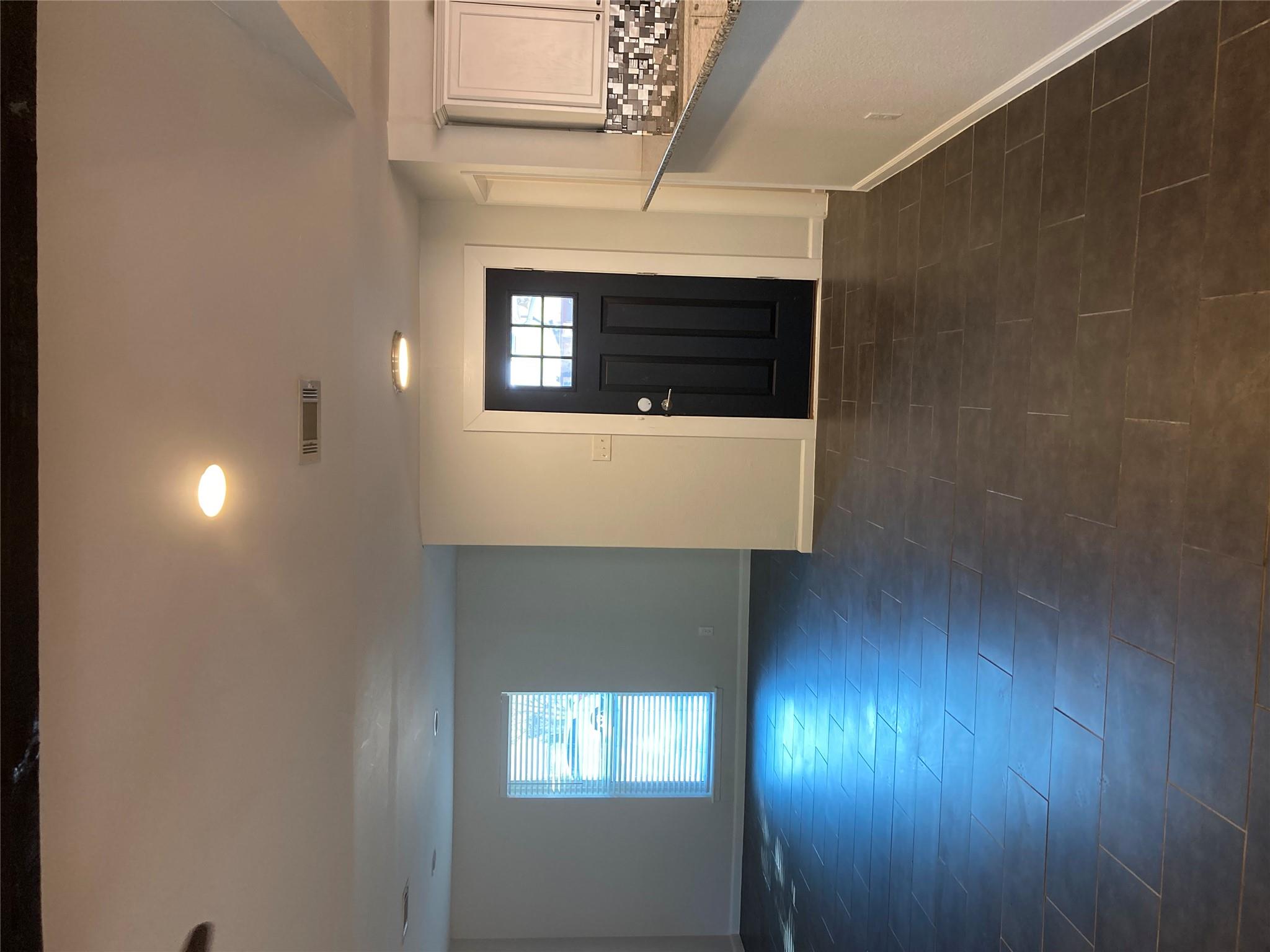 5704 Whitebrook Dr, Austin, TX 78724