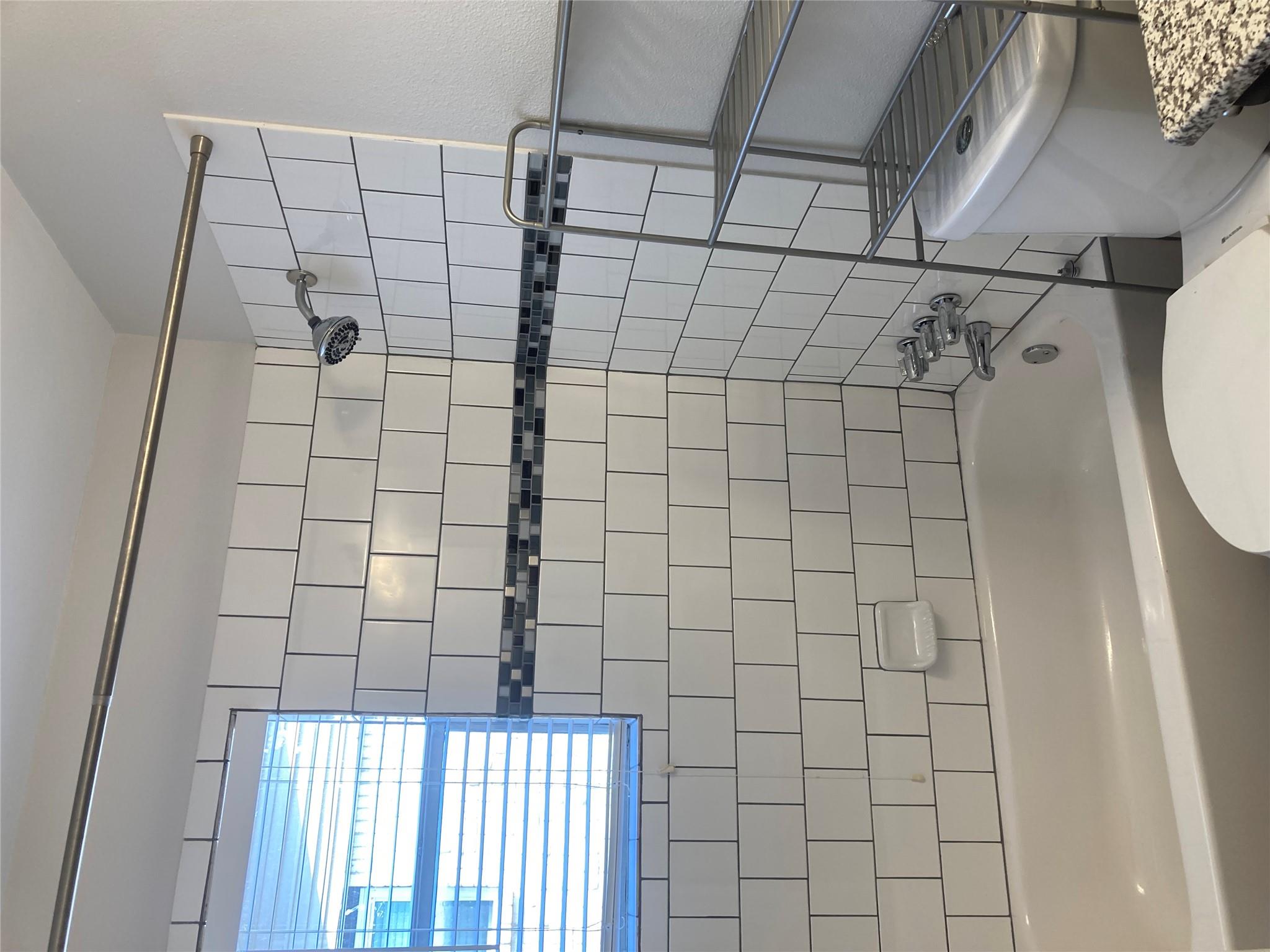 5704 Whitebrook Dr, Austin, TX 78724