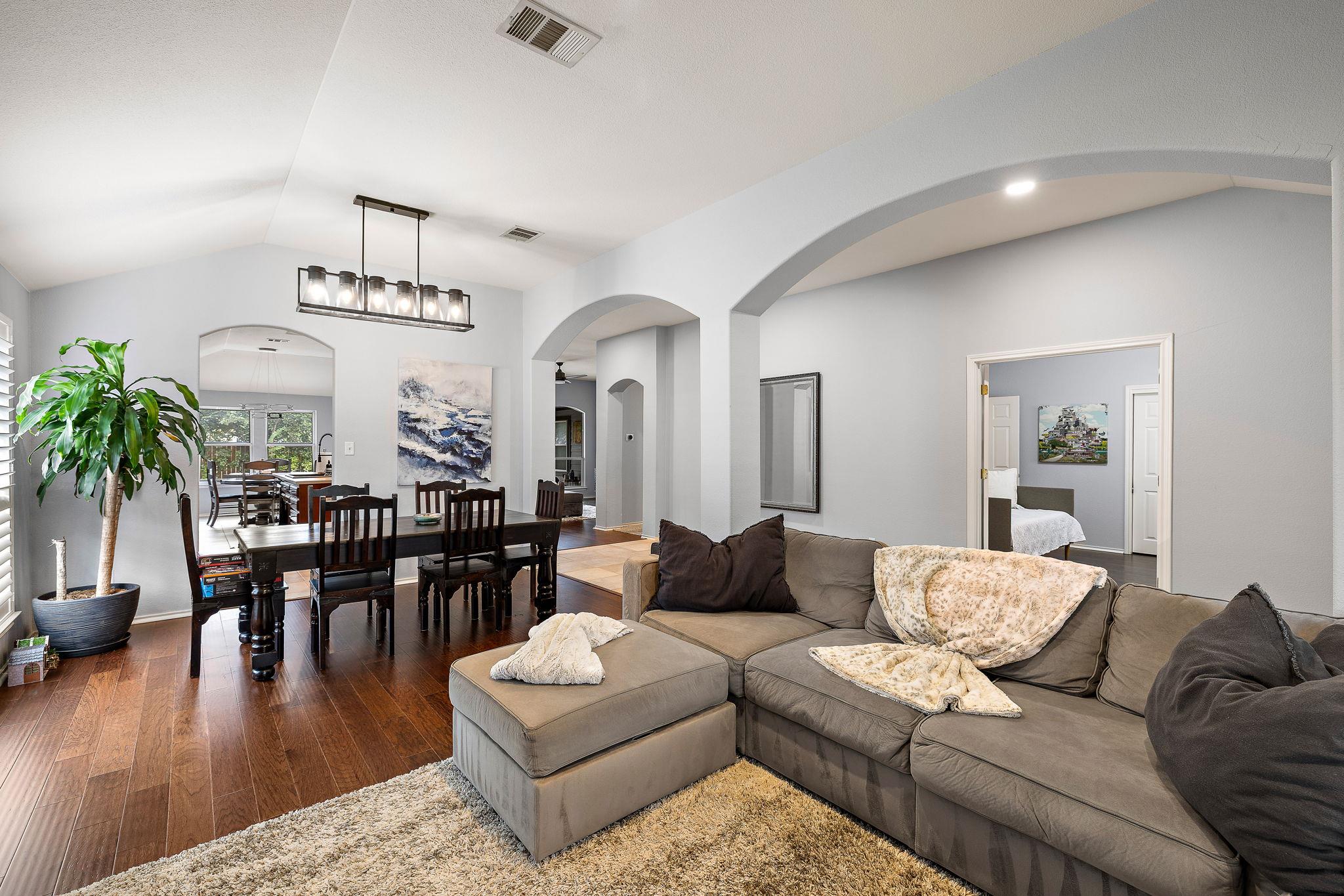 2012 Foothills, Leander, TX 78641