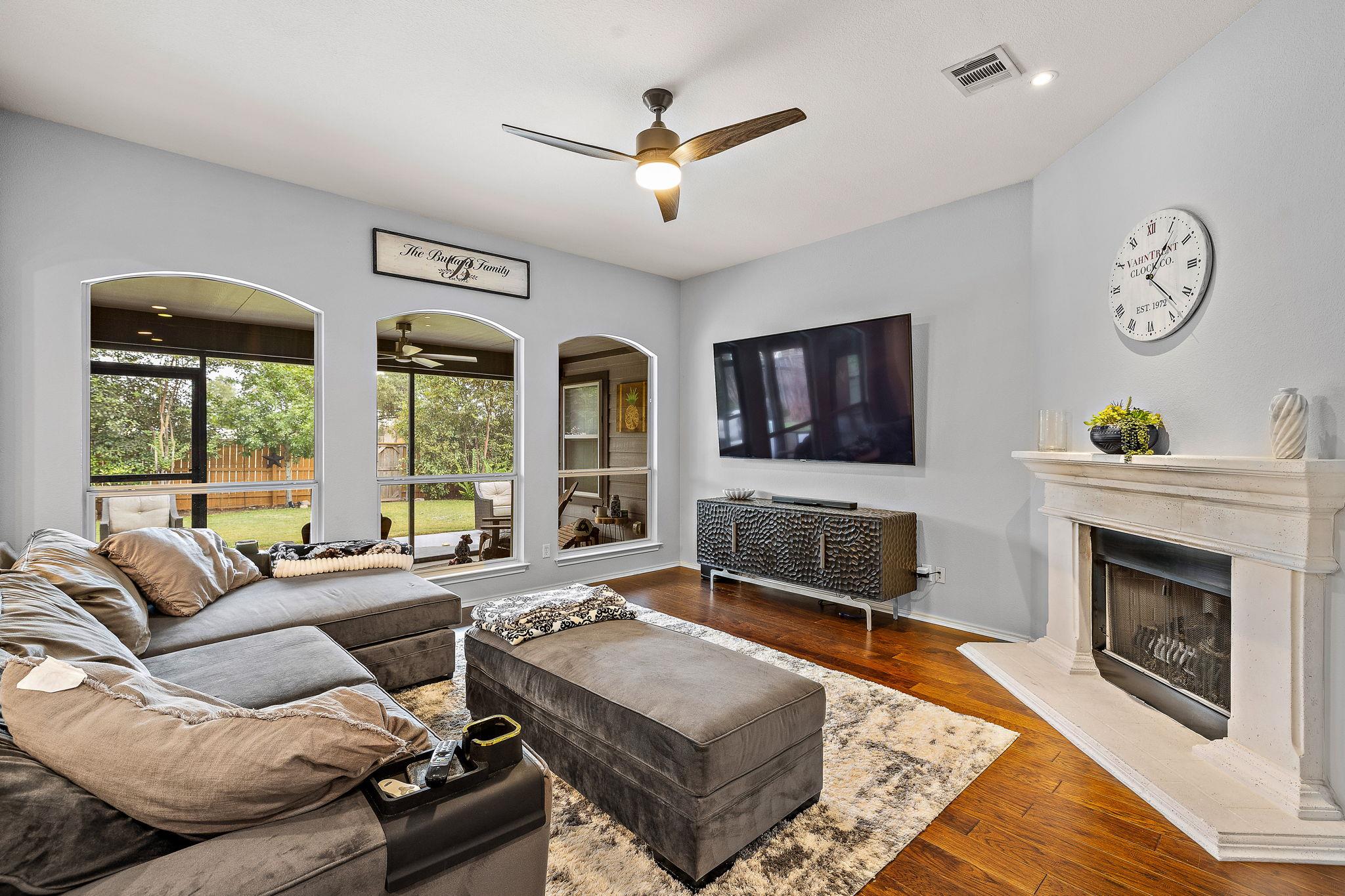 2012 Foothills, Leander, TX 78641