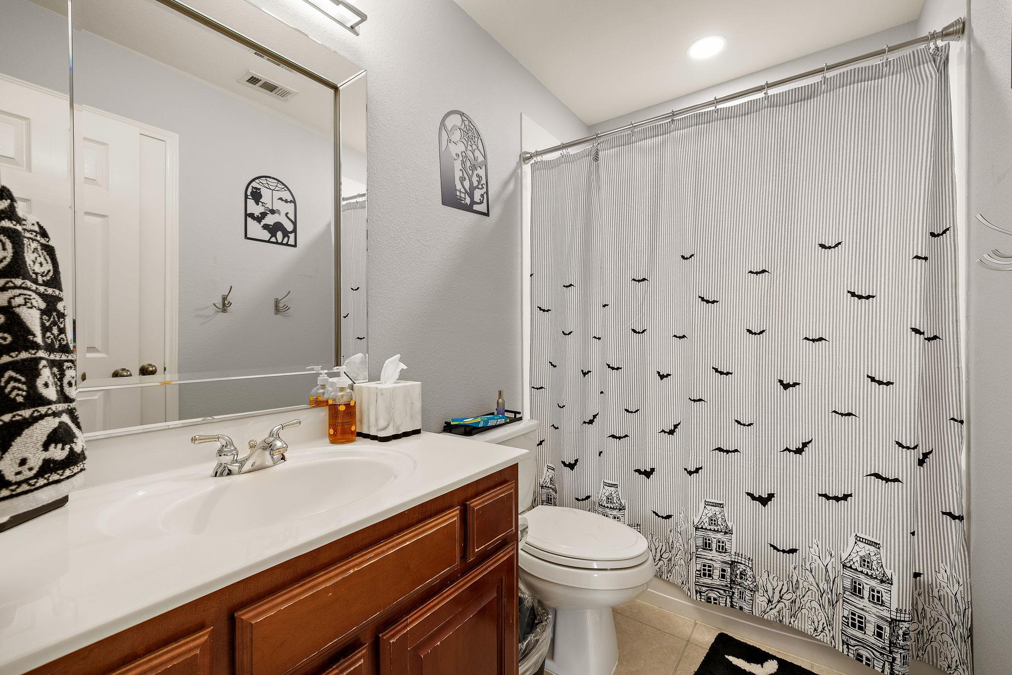 2012 Foothills, Leander, TX 78641