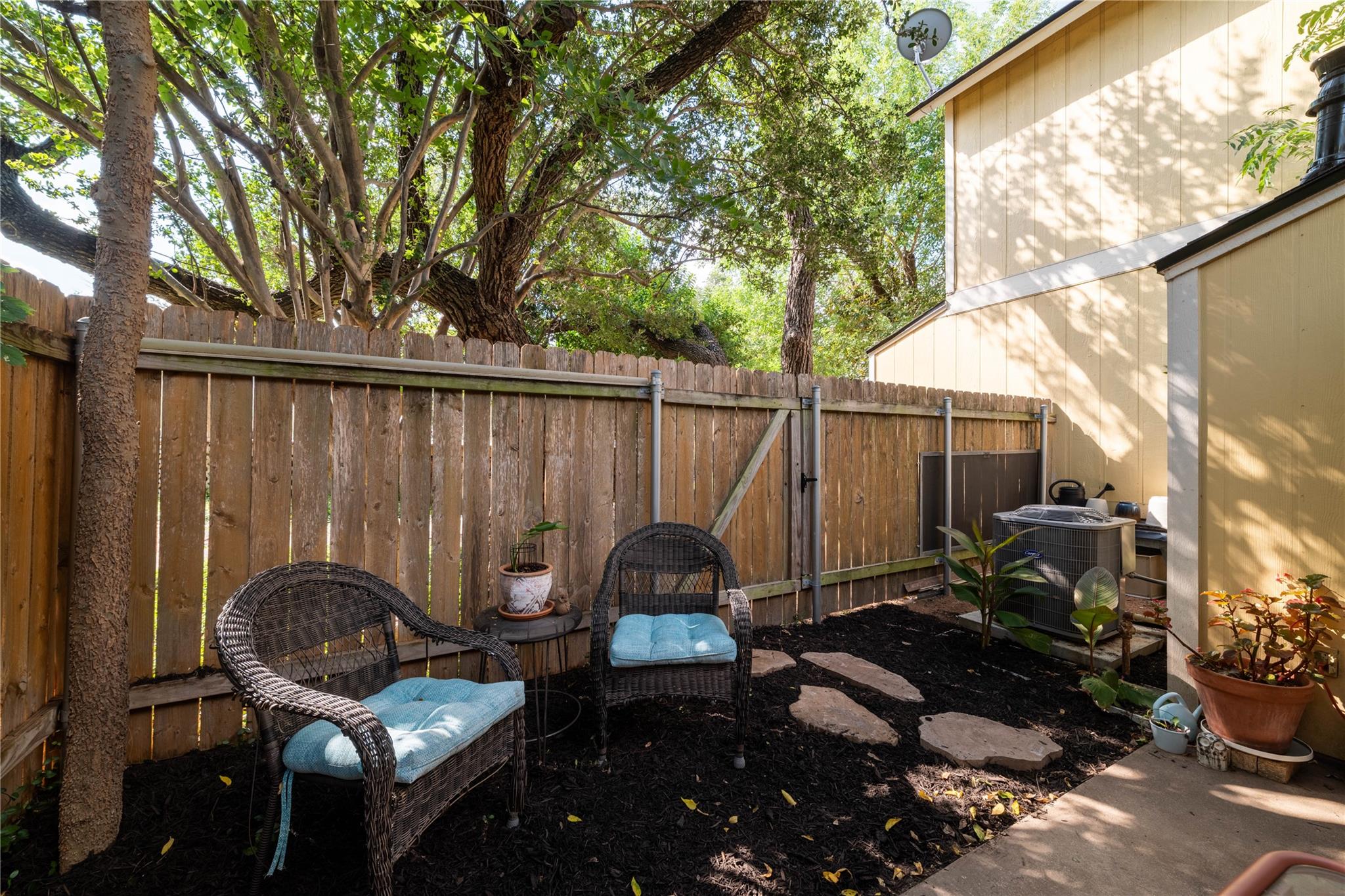 11901 Swearingen Dr # 43-I, Austin, TX 78758