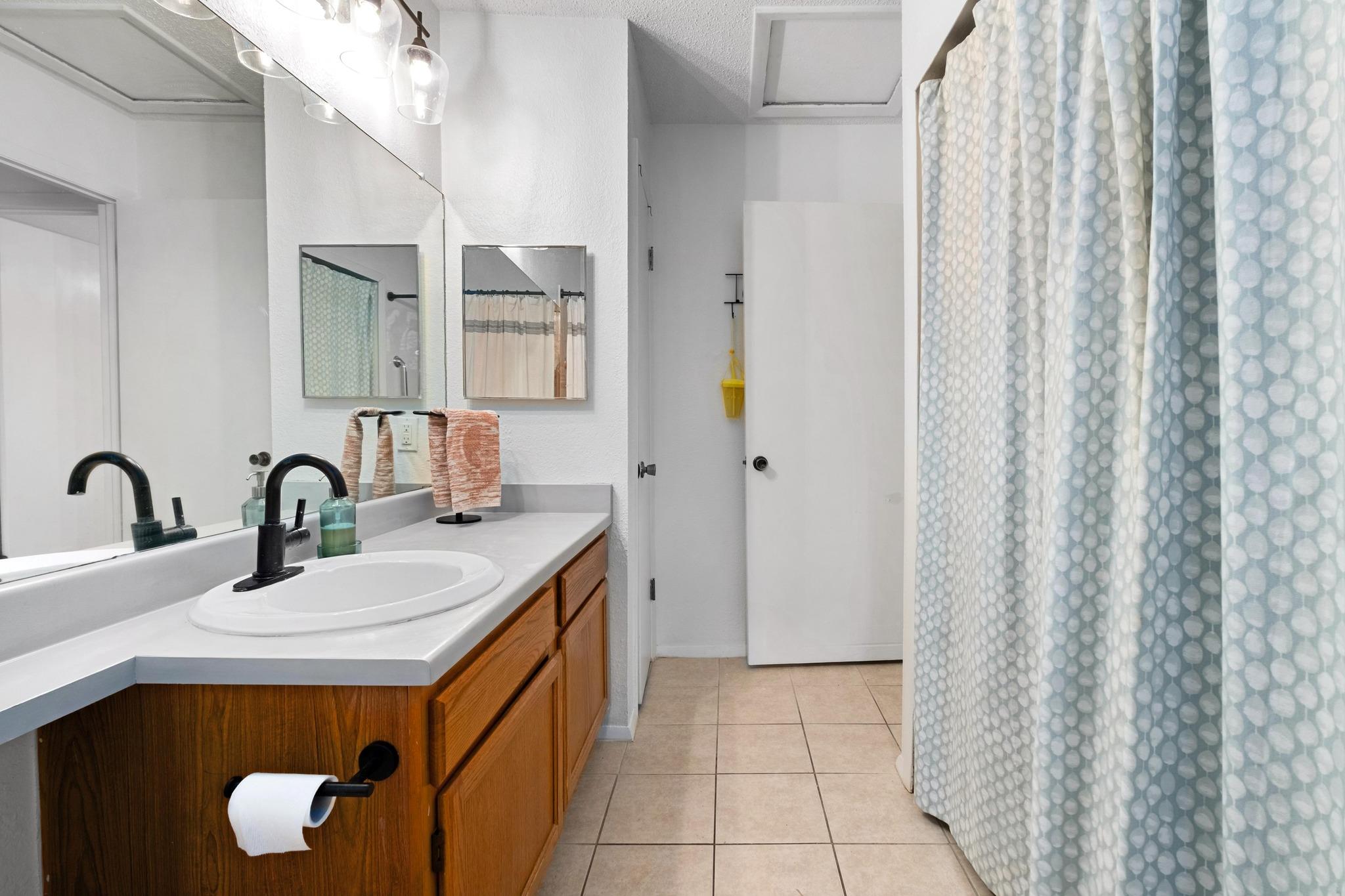 11901 Swearingen Dr # 43-I, Austin, TX 78758