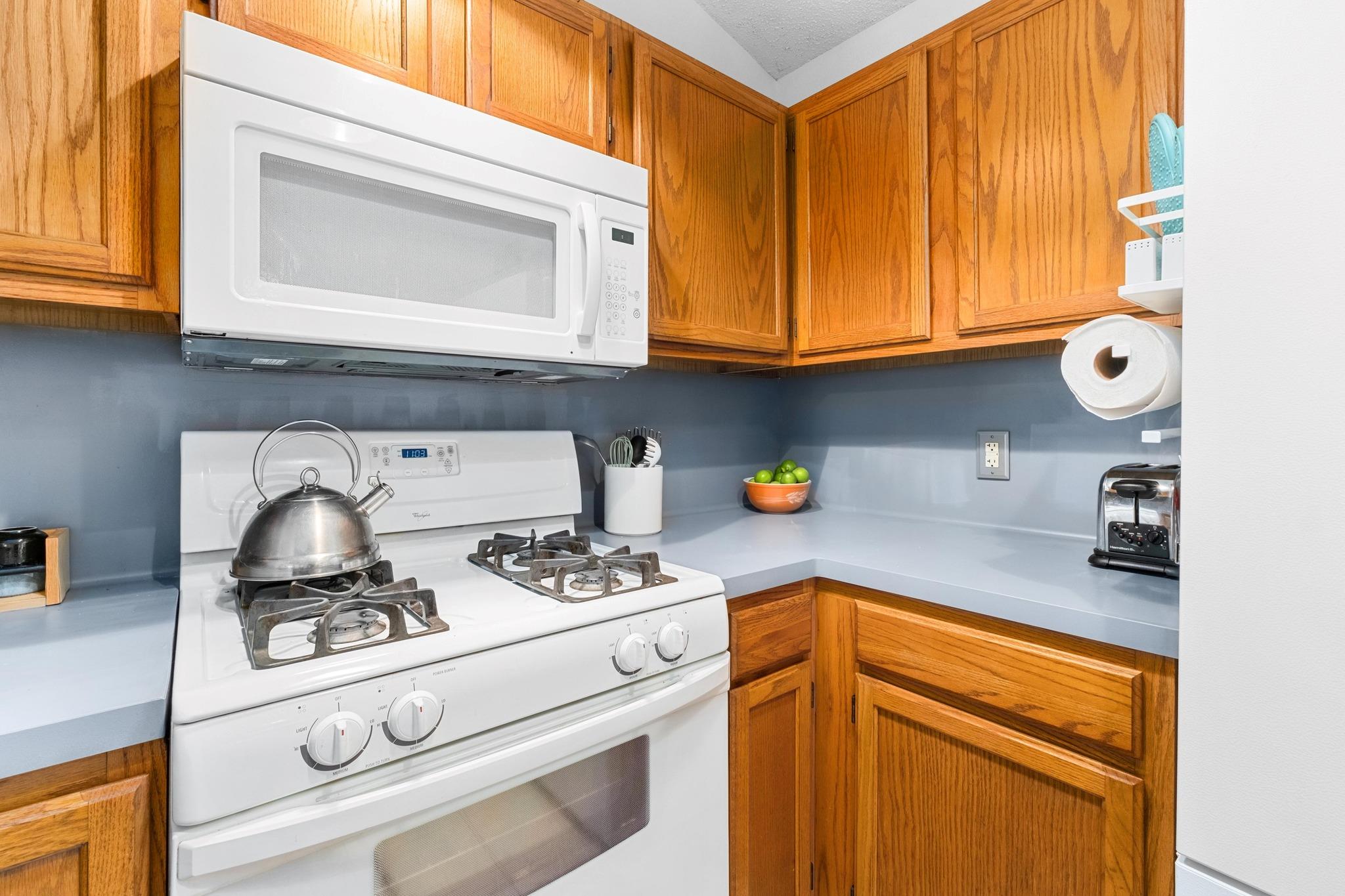 11901 Swearingen Dr # 43-I, Austin, TX 78758