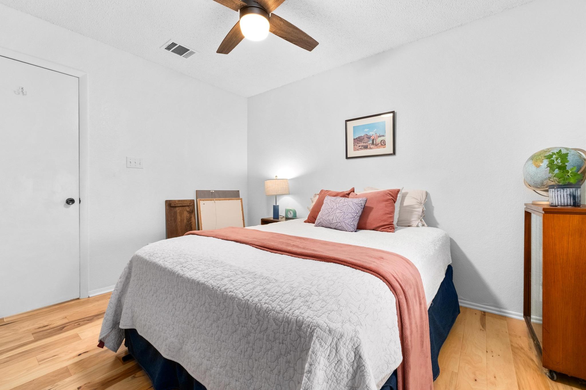 11901 Swearingen Dr # 43-I, Austin, TX 78758