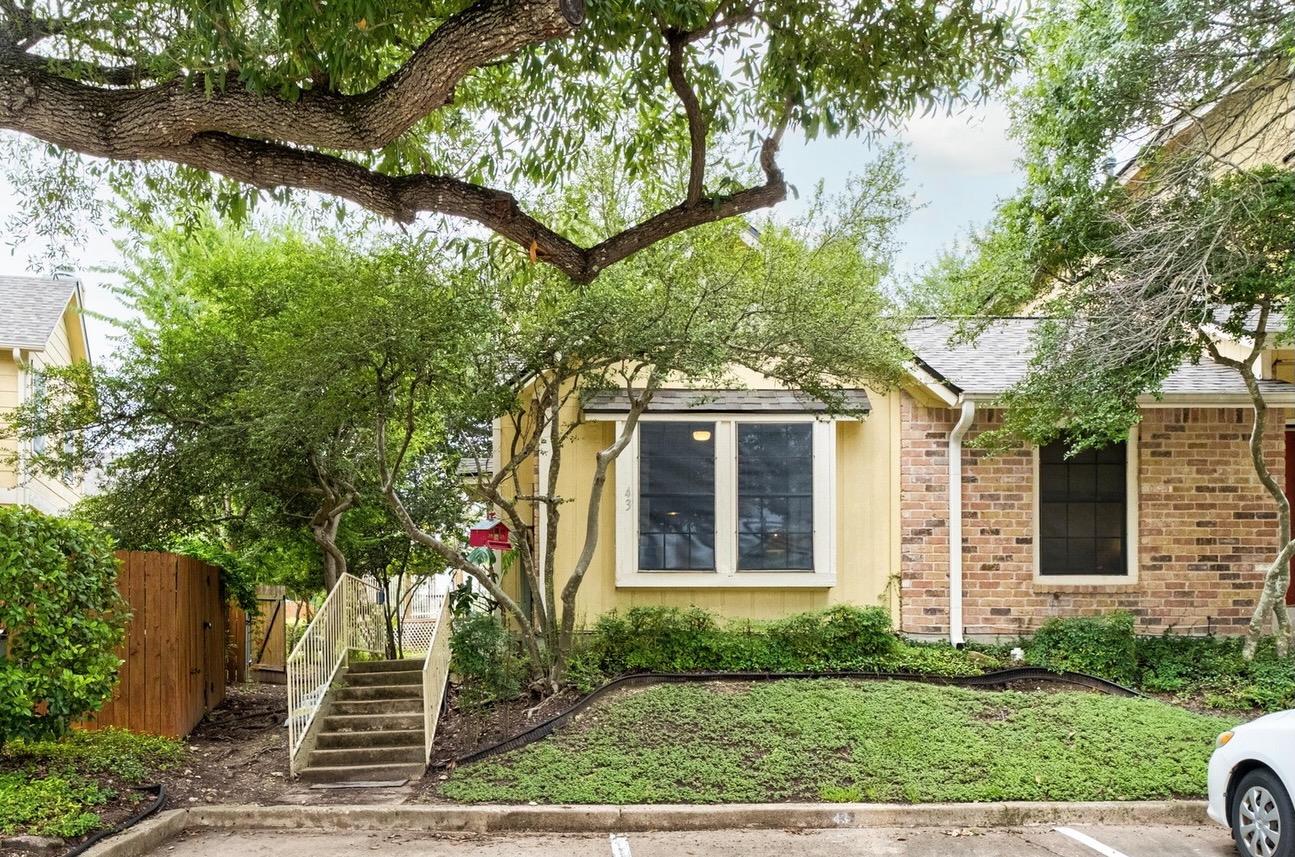 11901 Swearingen Dr # 43-I, Austin, TX 78758