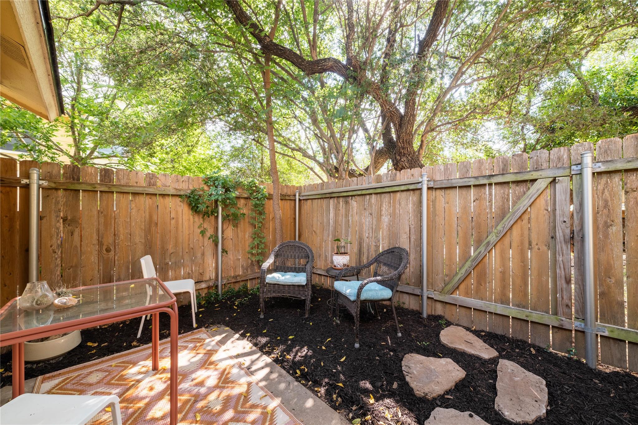 11901 Swearingen Dr # 43-I, Austin, TX 78758