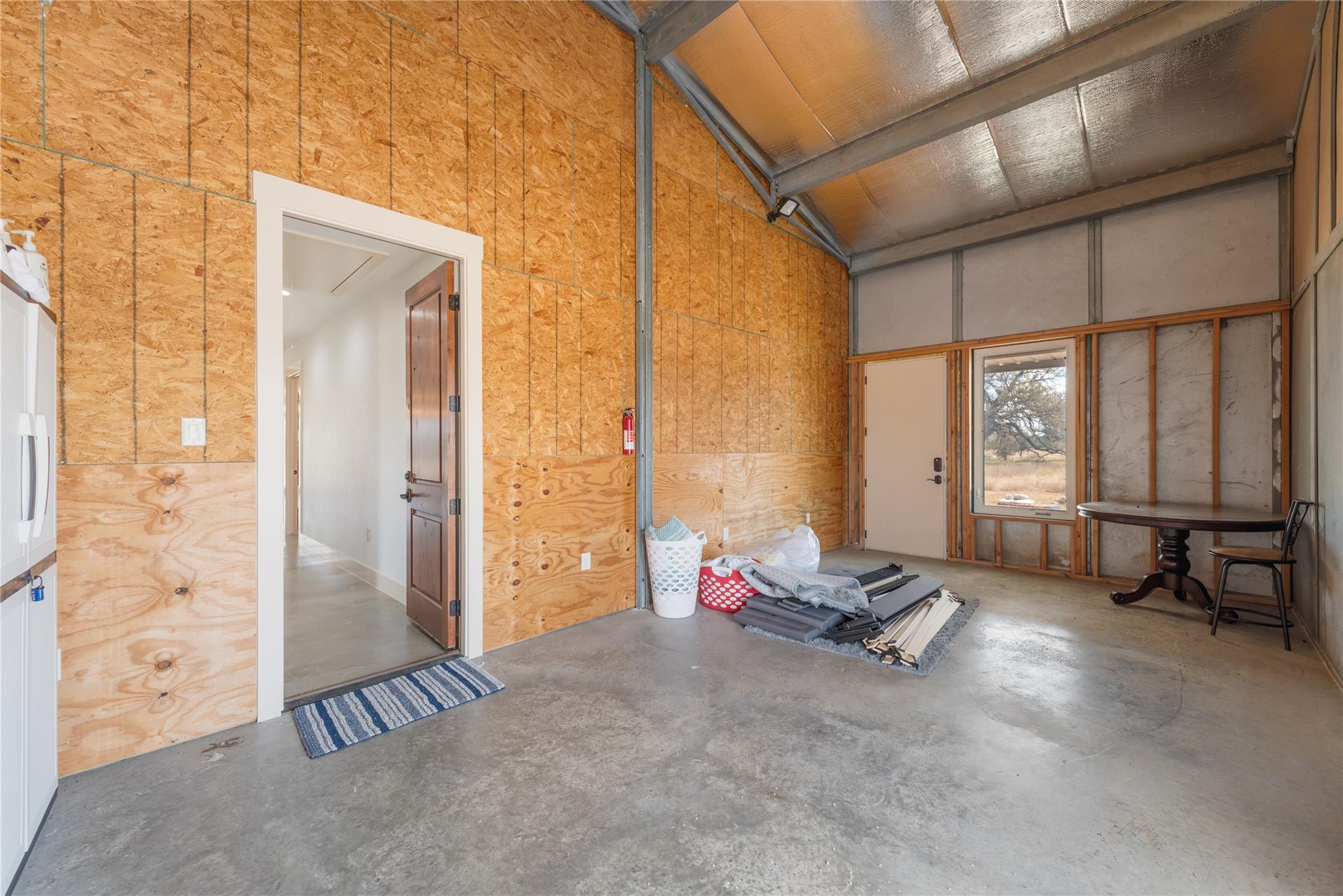 928 Bendele Rd, Johnson City, TX 78636