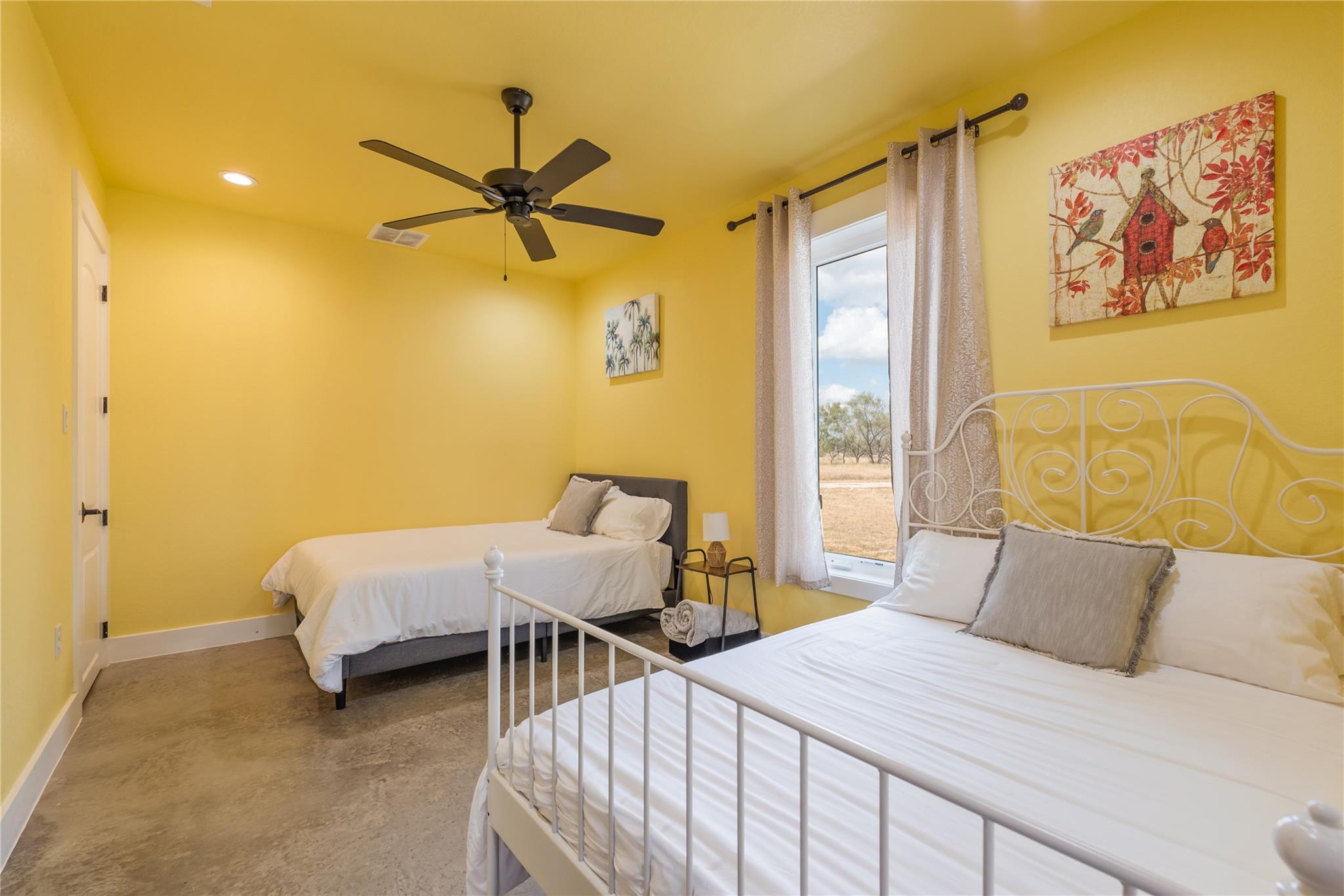 928 Bendele Rd, Johnson City, TX 78636