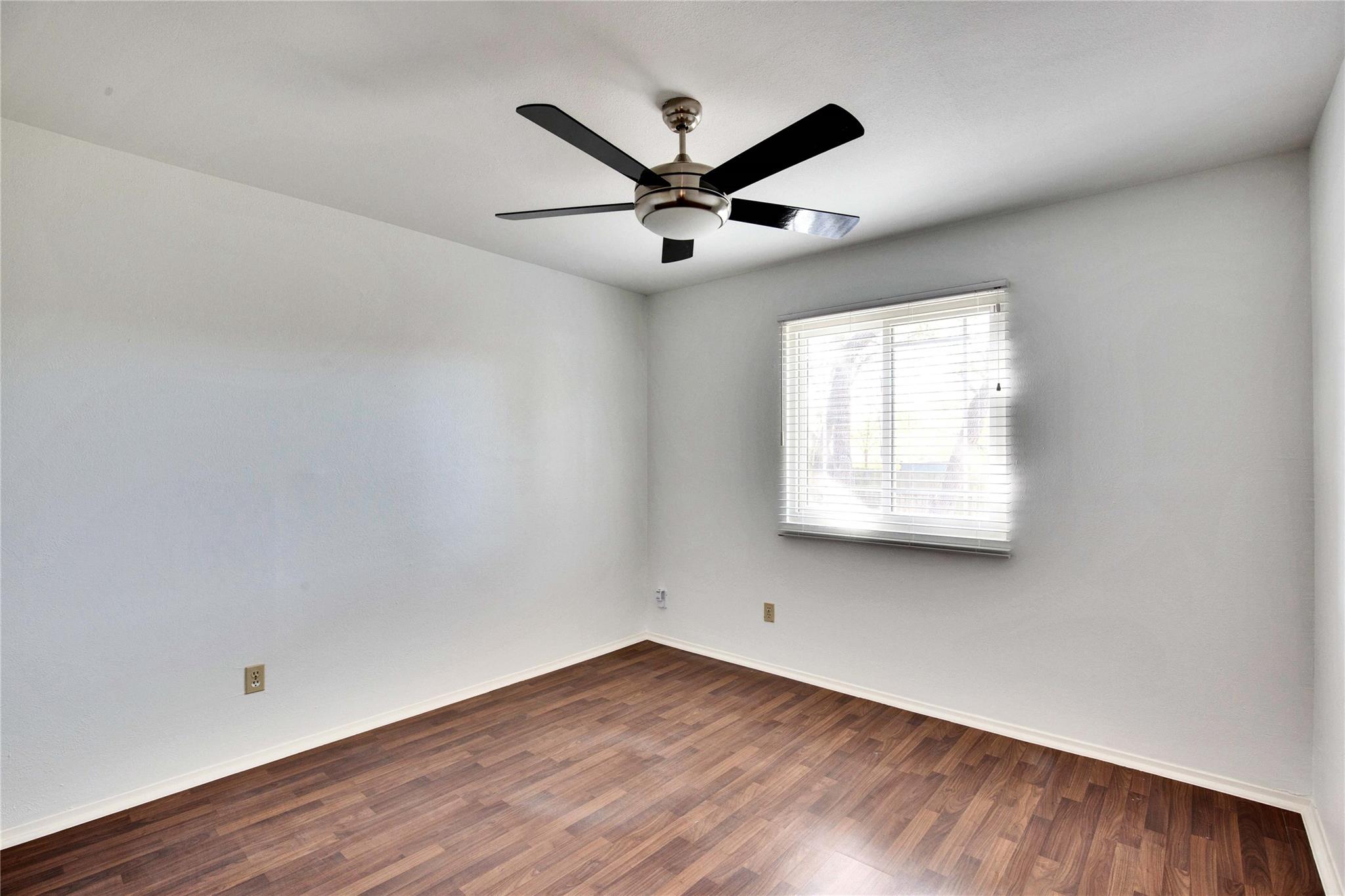 8002 Croftwood Dr, Austin, TX 78749