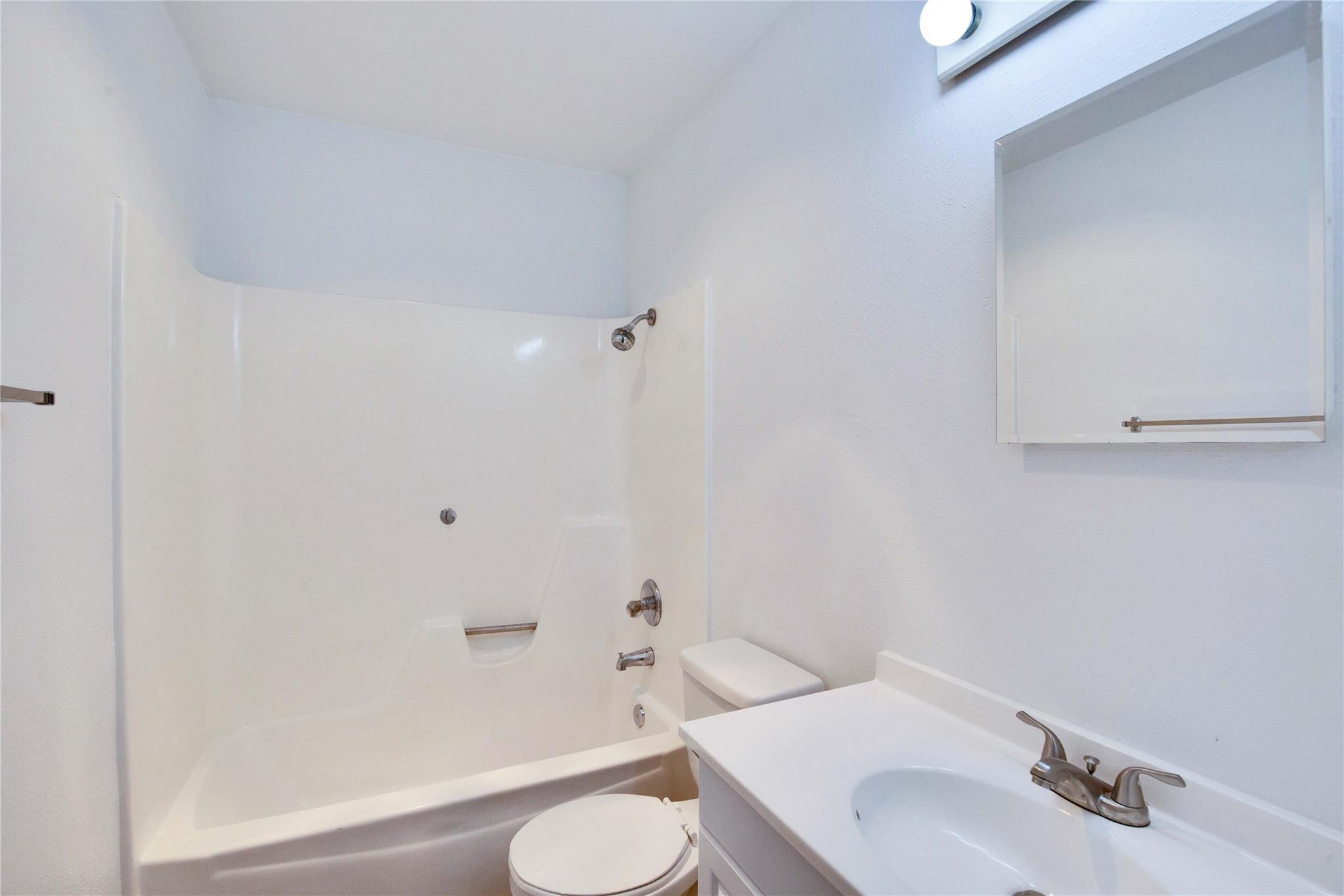 8002 Croftwood Dr, Austin, TX 78749