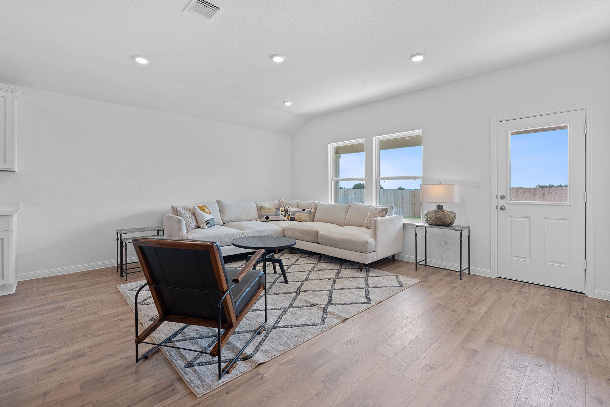 20325 Rosen Way, Manor, TX 78653