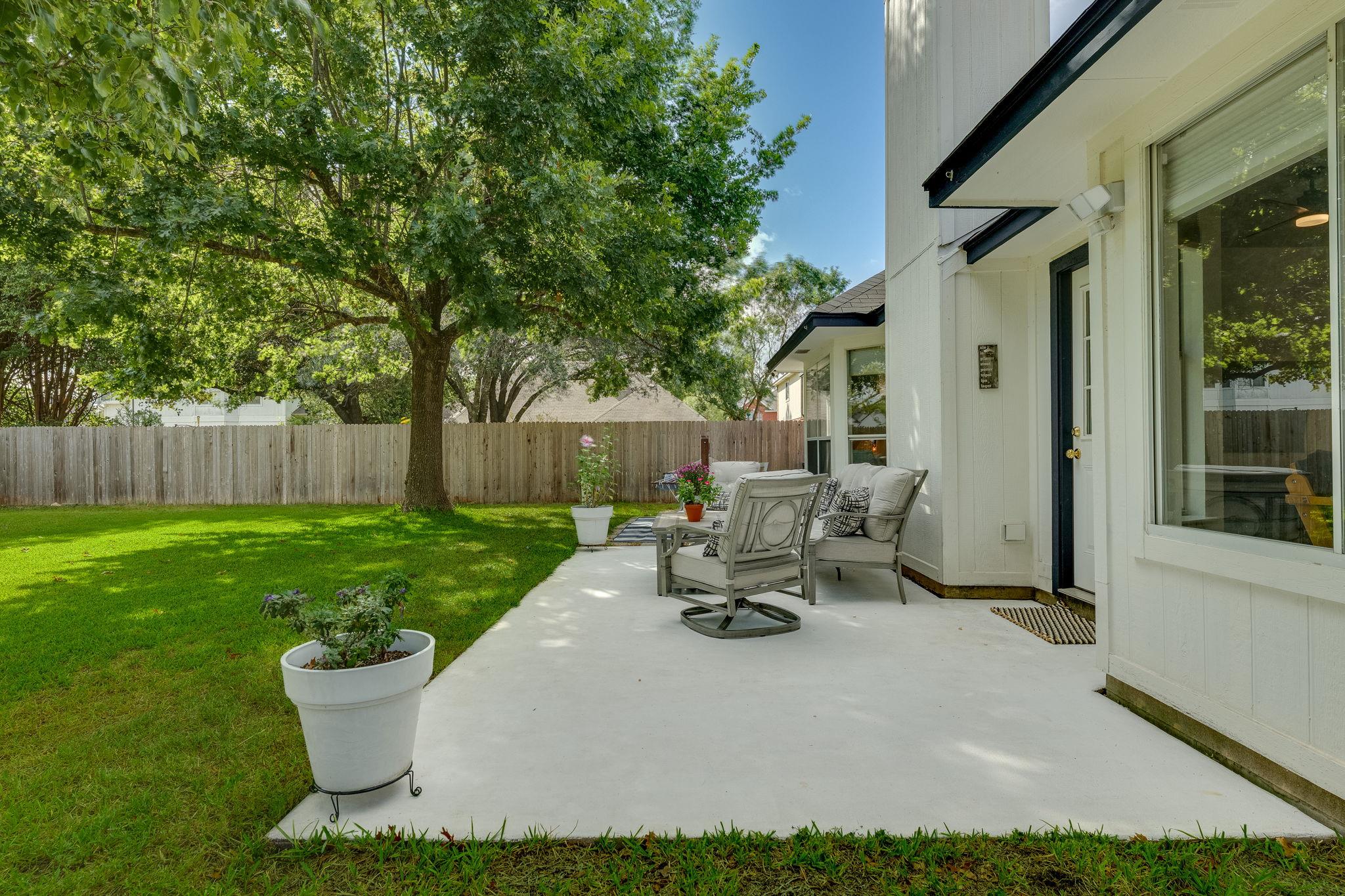 300 N Rainbow Bridge Dr, Cedar Park, TX 78613