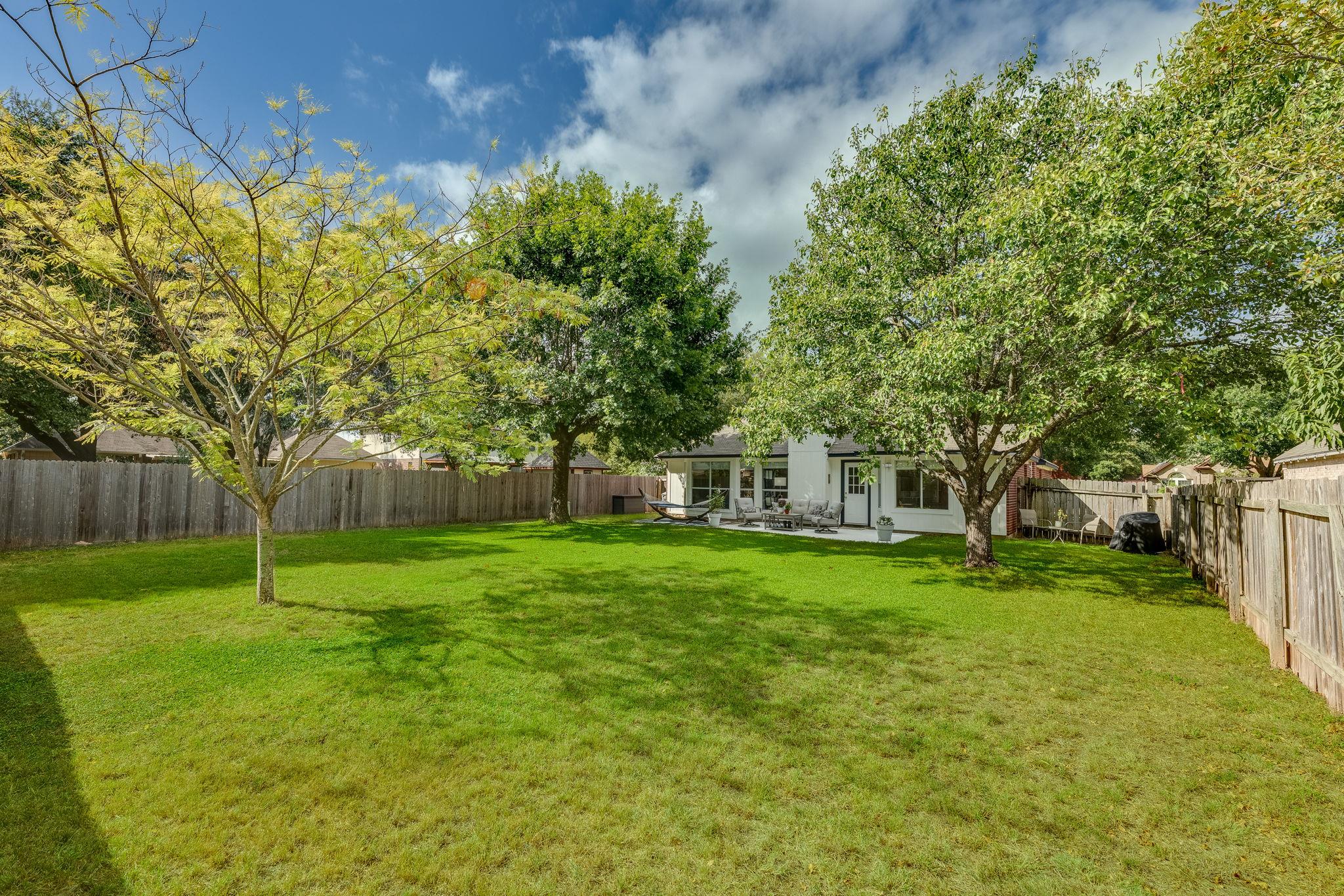 300 N Rainbow Bridge Dr, Cedar Park, TX 78613