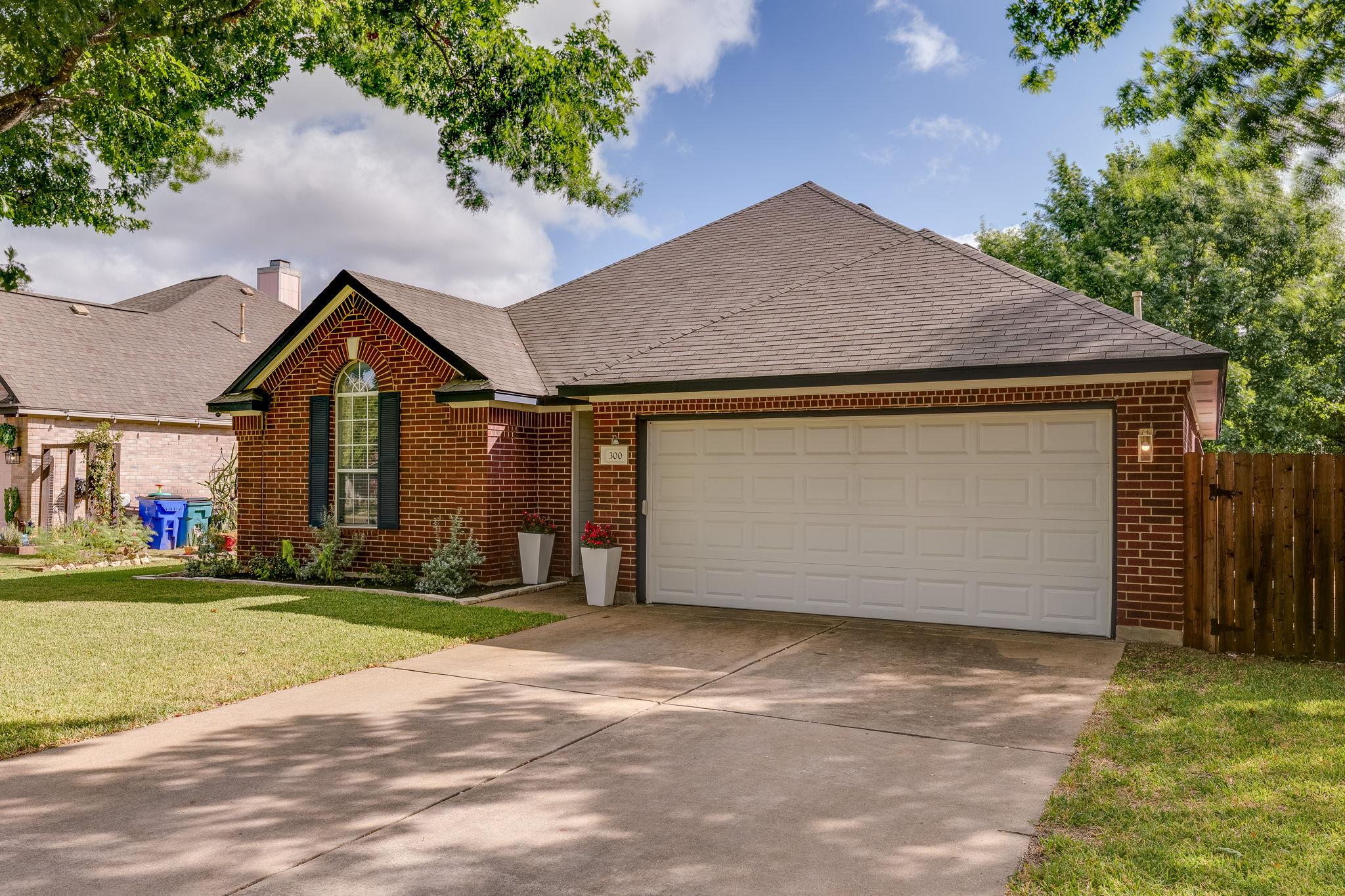 300 N Rainbow Bridge Dr, Cedar Park, TX 78613