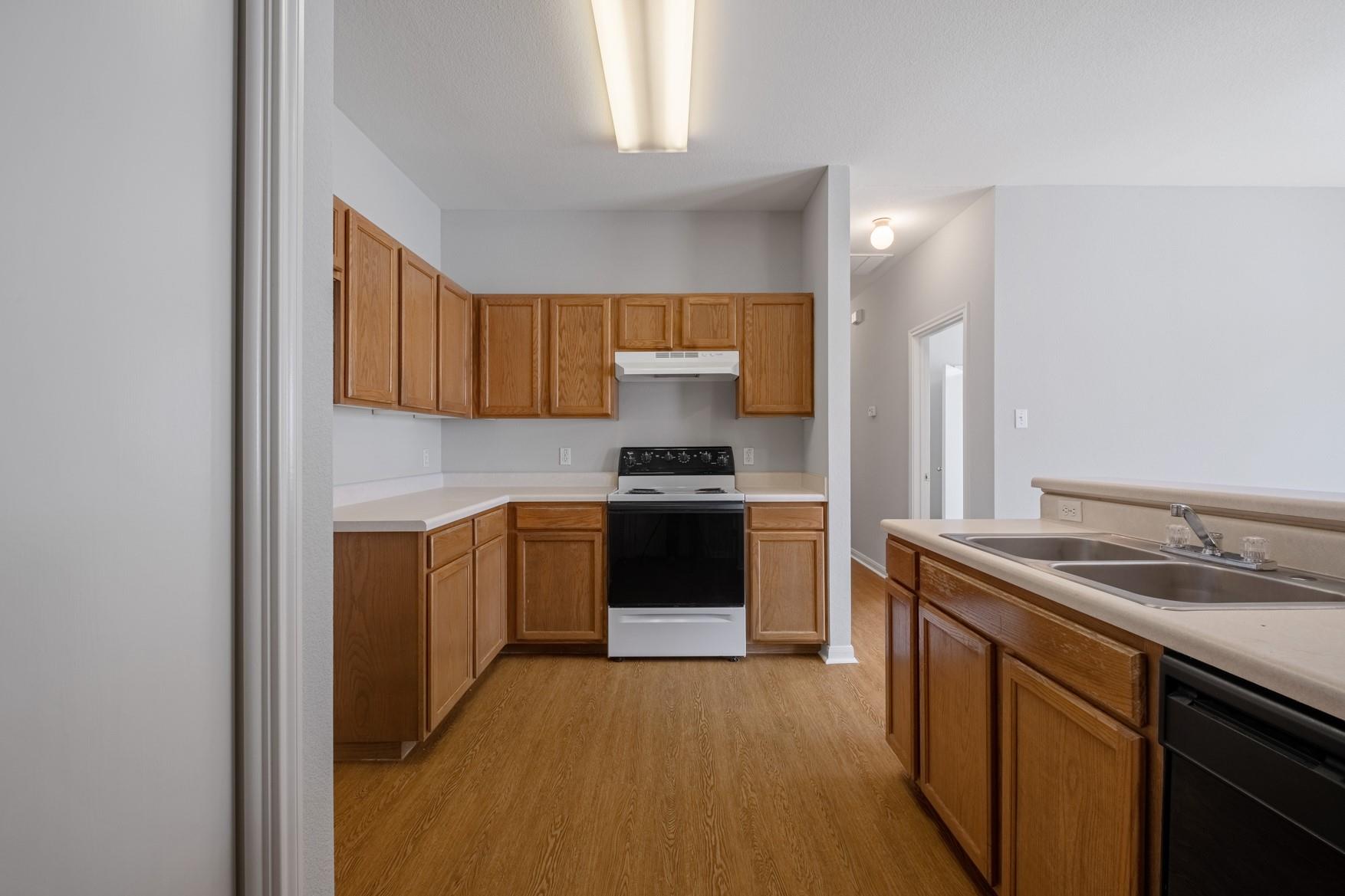 2300 S Bagdad Rd # B, Leander, TX 78641