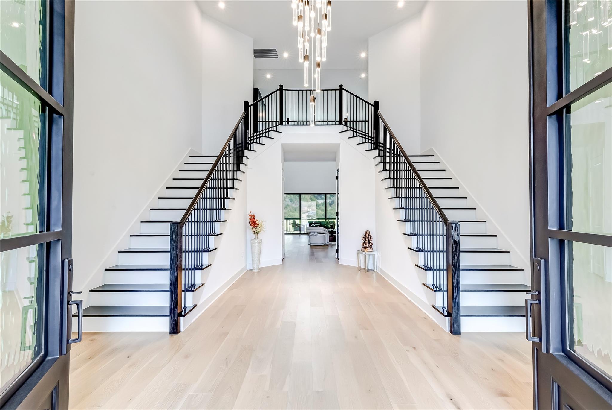 1420 Lucera Bnd, Leander, TX 78641