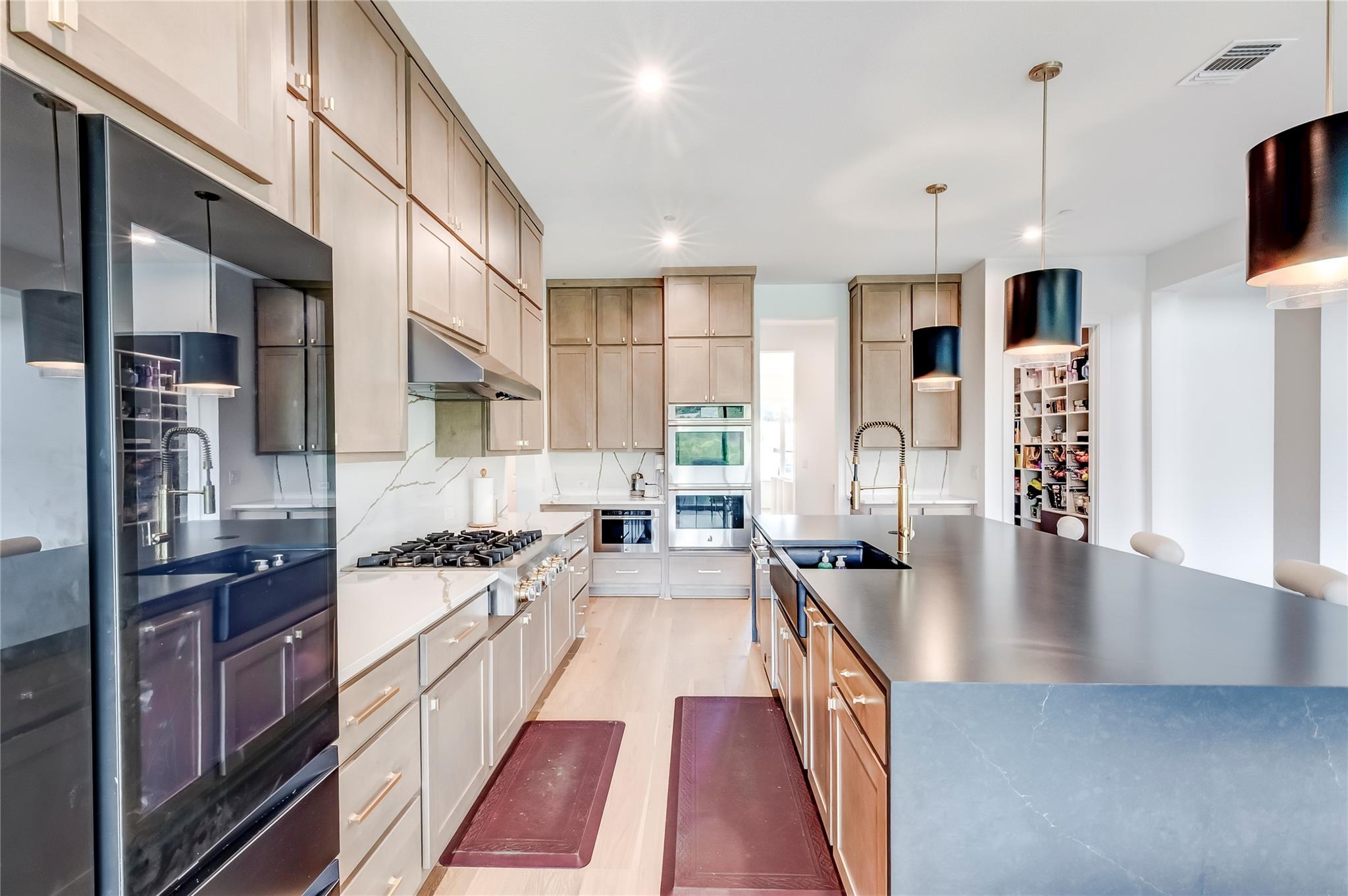 1420 Lucera Bnd, Leander, TX 78641