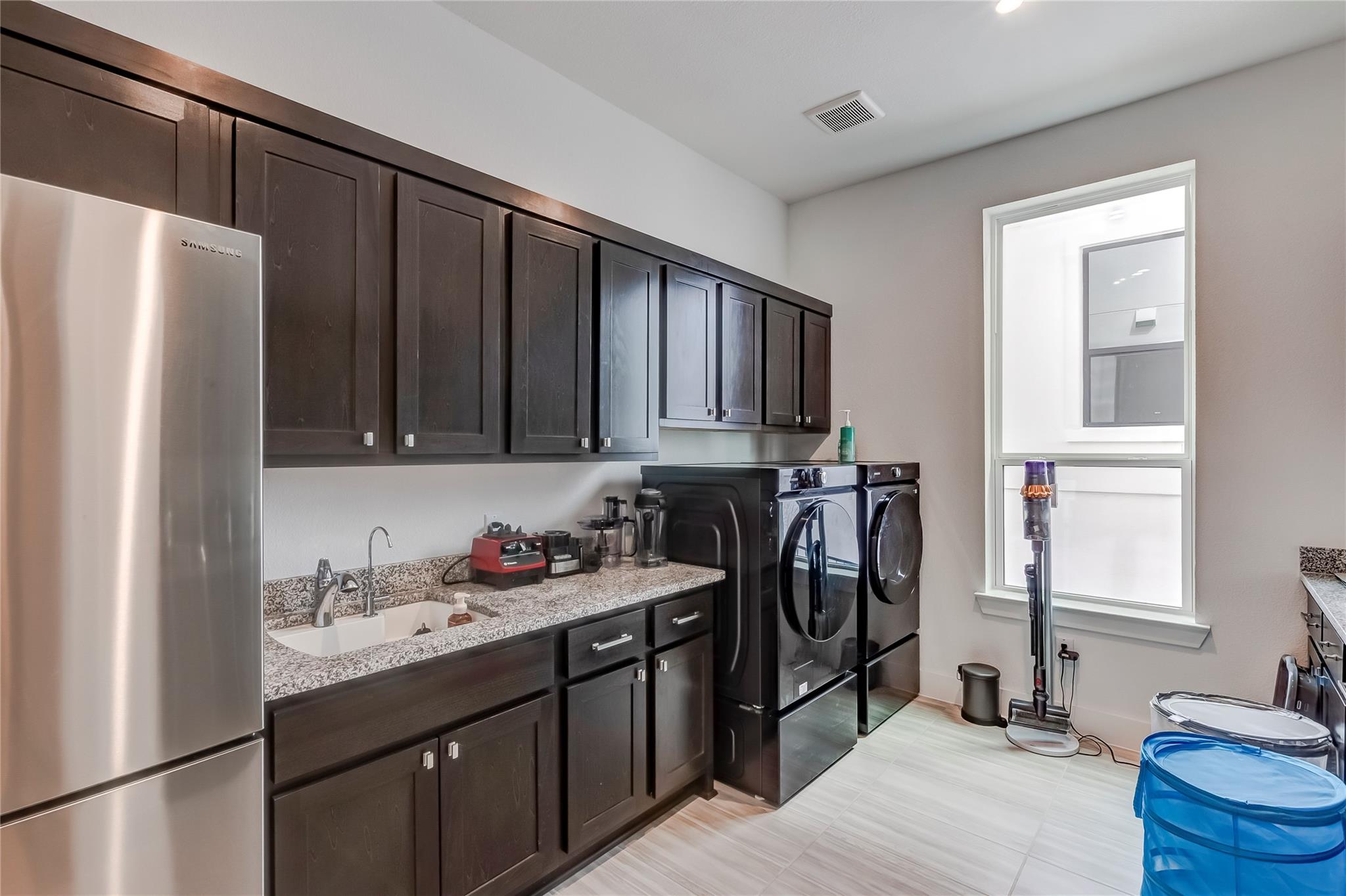 1420 Lucera Bnd, Leander, TX 78641