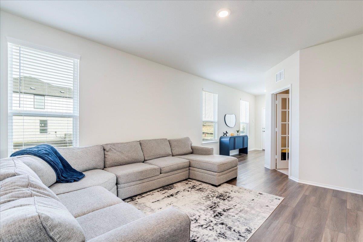 388 Begonia St, Buda, TX 78610