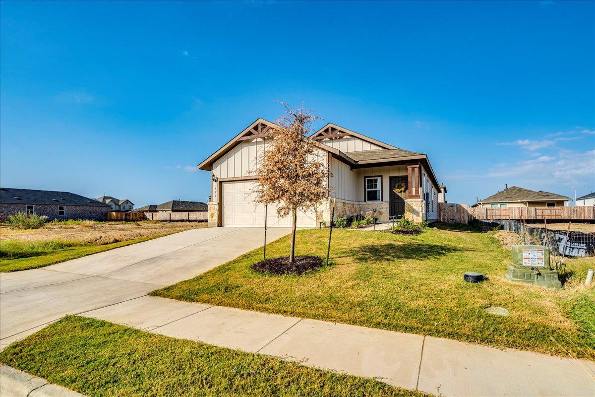 388 Begonia St, Buda, TX 78610